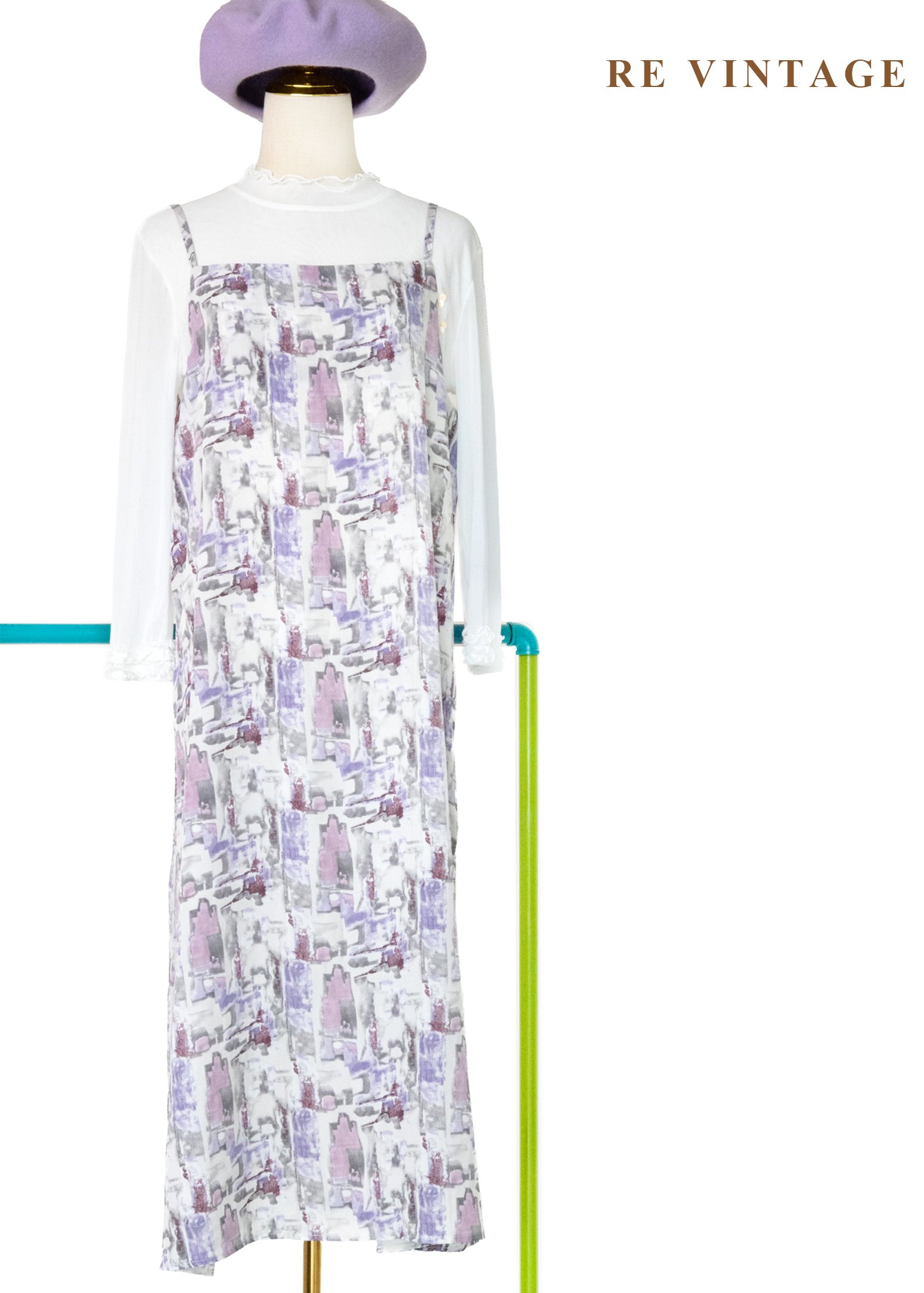 蒙馬特的街頭畫板細肩帶長洋裝