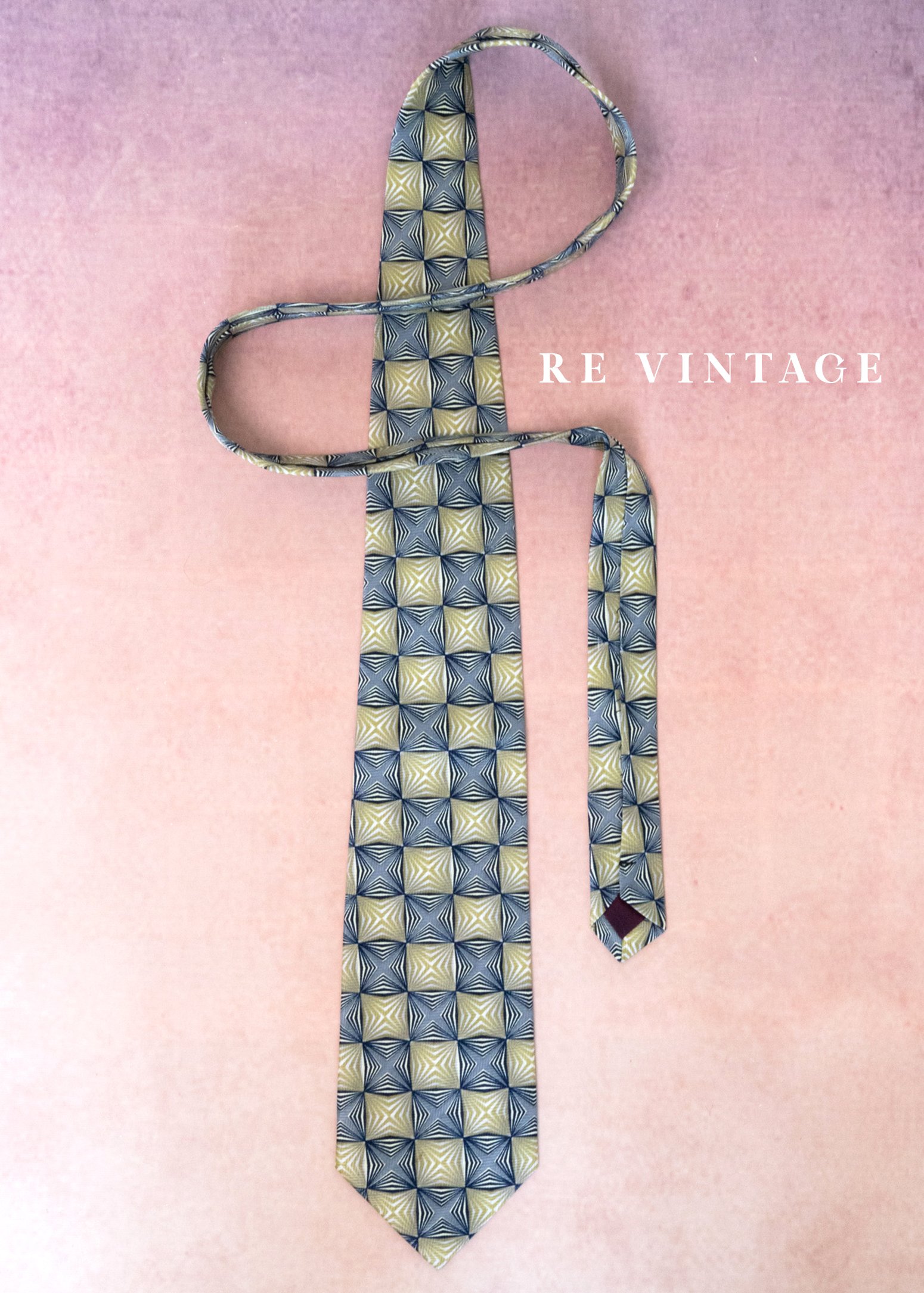 迷幻光線井格領帶