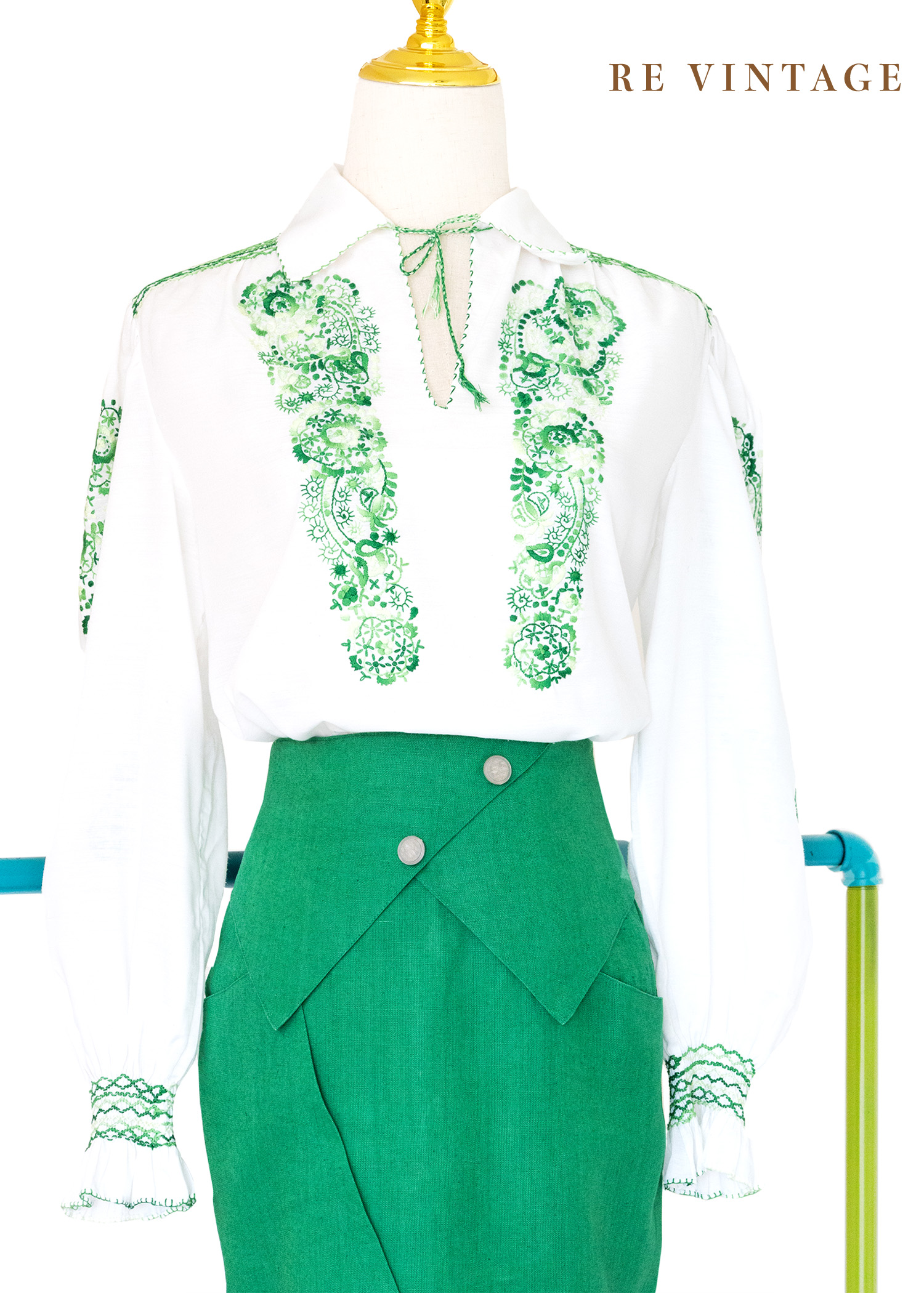 『歐洲寶物』Classic Green 古典美女刺繡襯衫