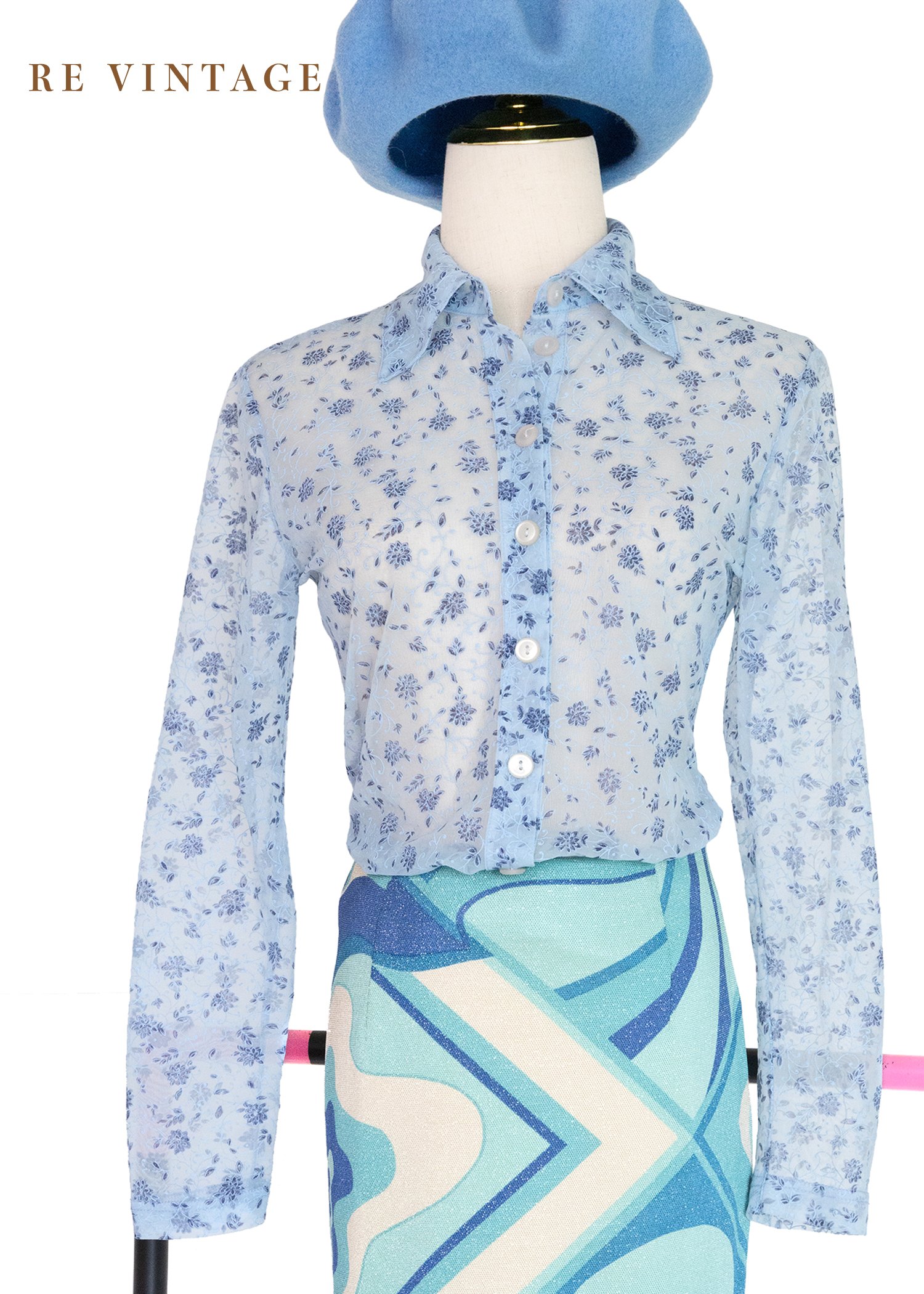 淡藍冰霜小花透膚上衣