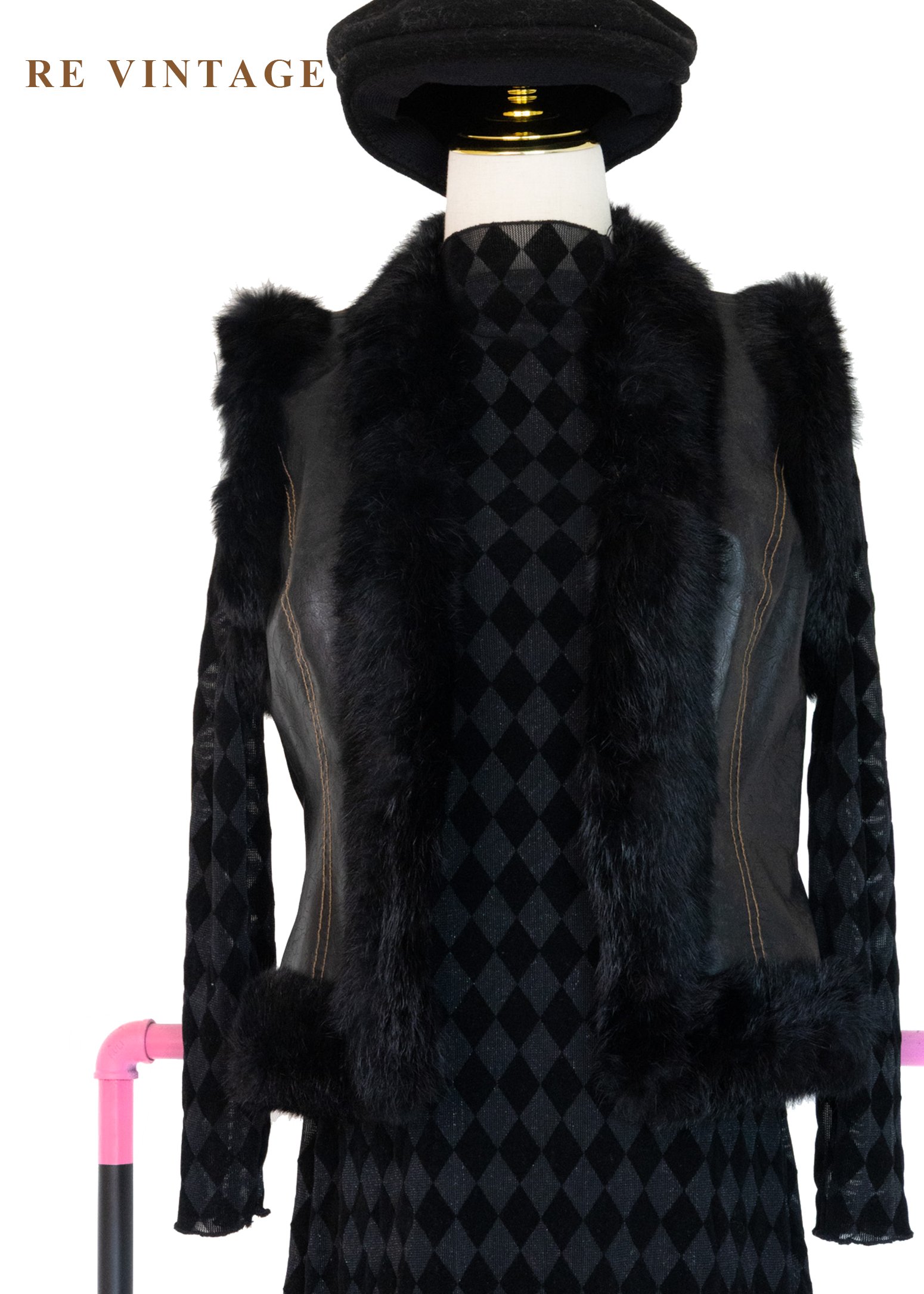 細緻壓花皮革毛毛背心