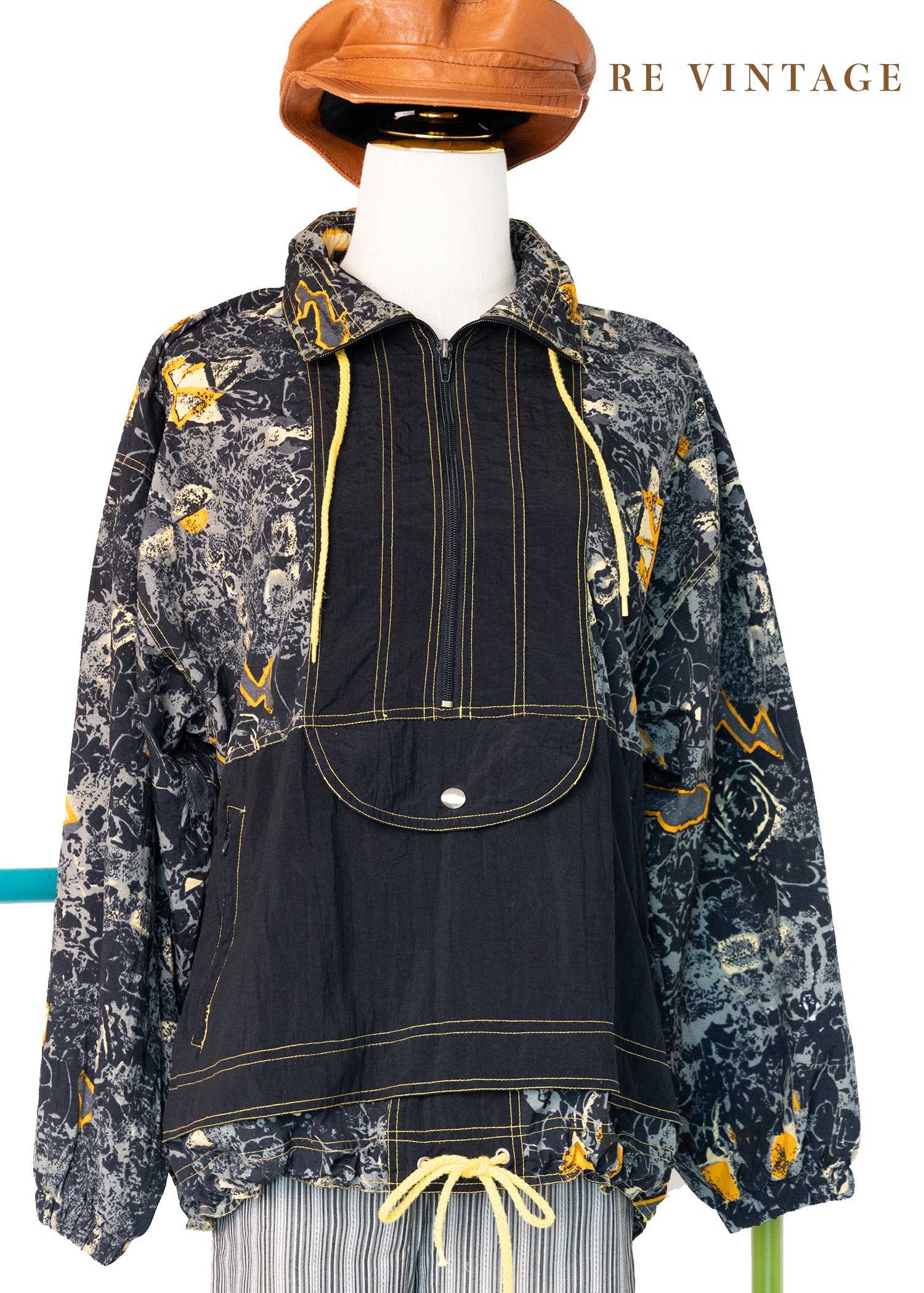 閃電星星のCloudy Day 半領衫