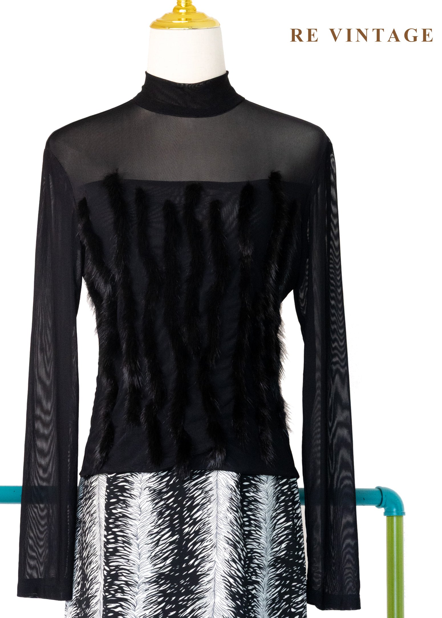 軟毛線條薄紗質地上衣