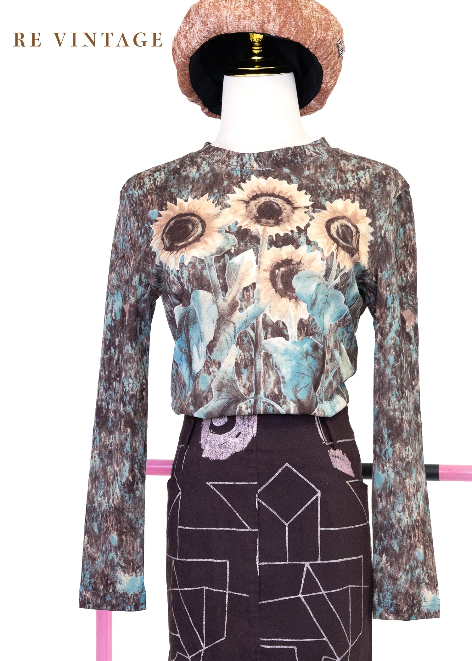 陰暗溫室裡の明亮向日葵上衣