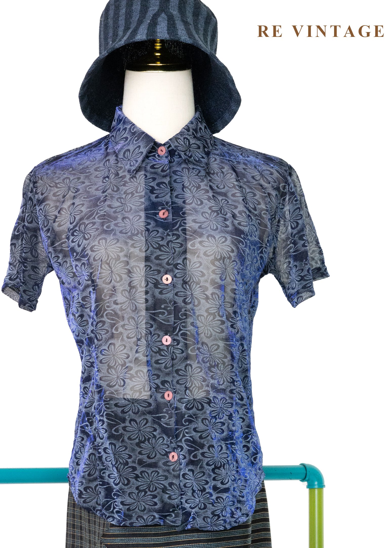 電波花語  - 極光藍燒花透膚上衣