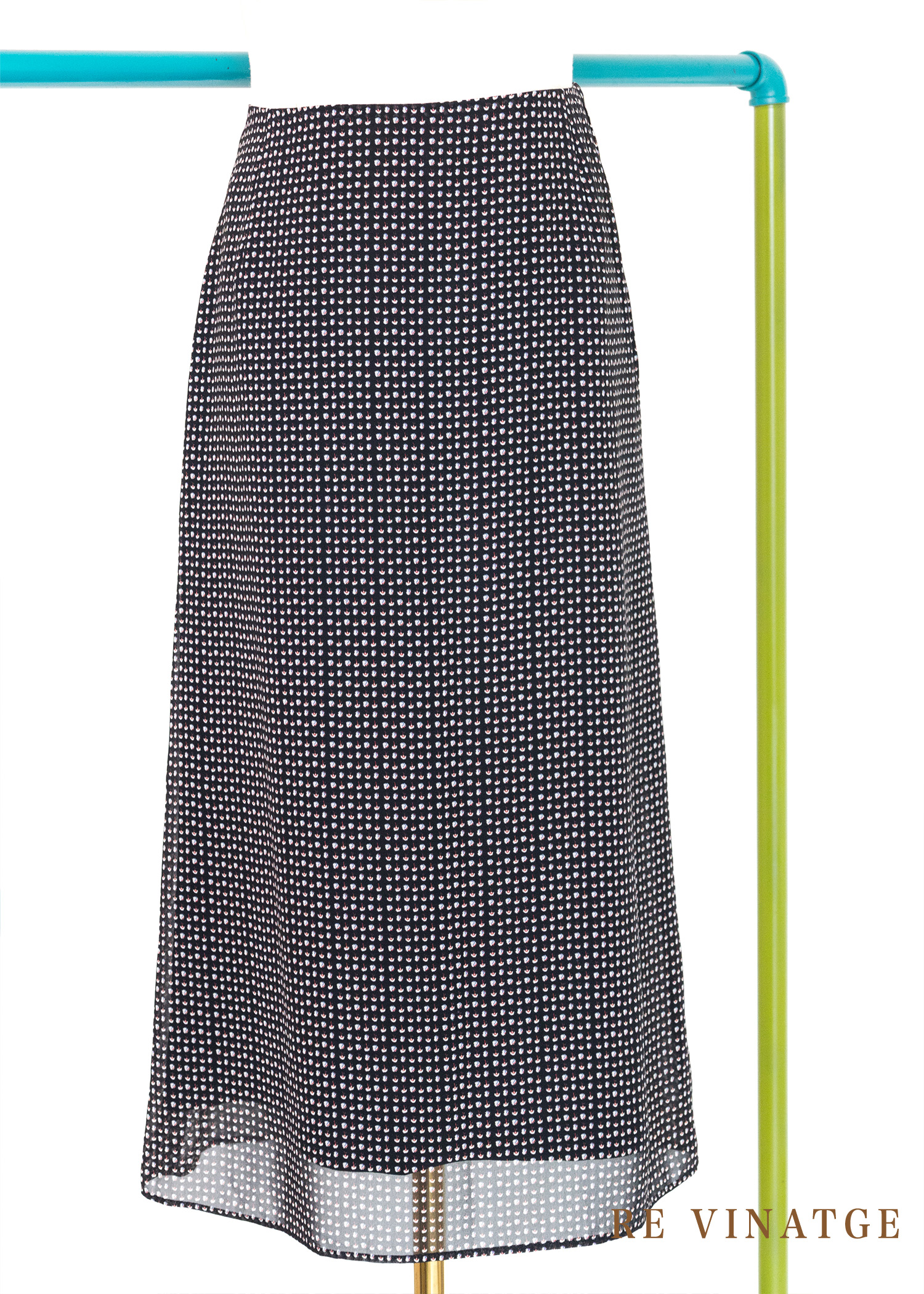 迷你小花瓣黑色中長裙