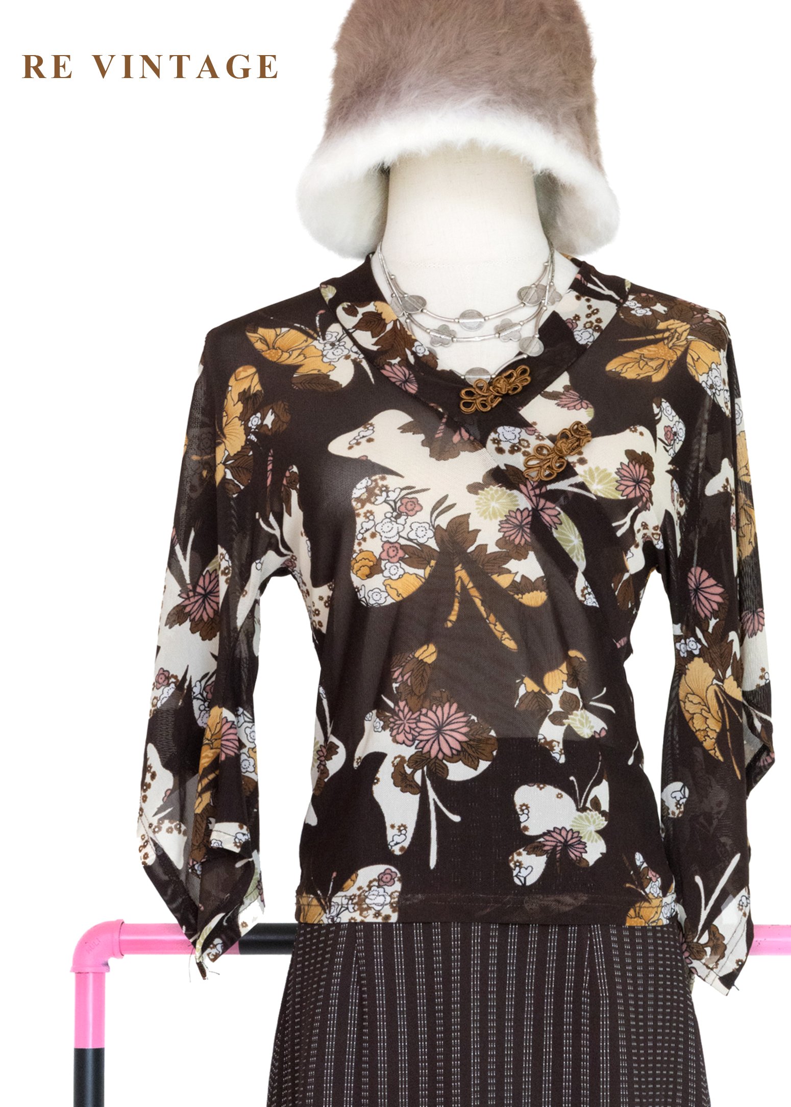 昭和風蝴蝶盤釦花卉微透紡衫