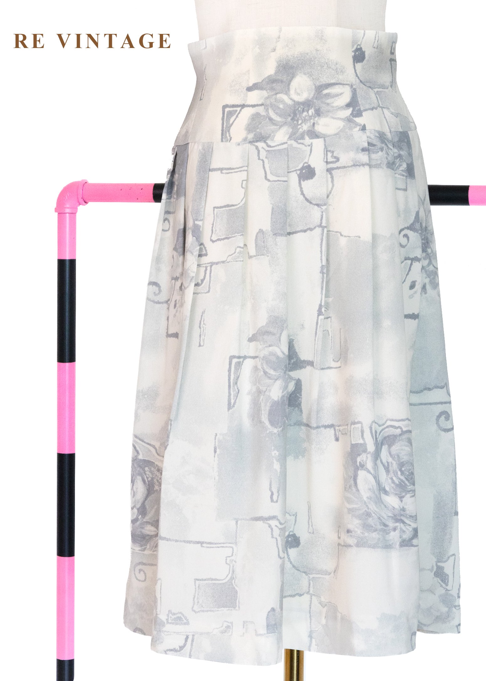 溫柔抽象花卉素描短裙（26"）