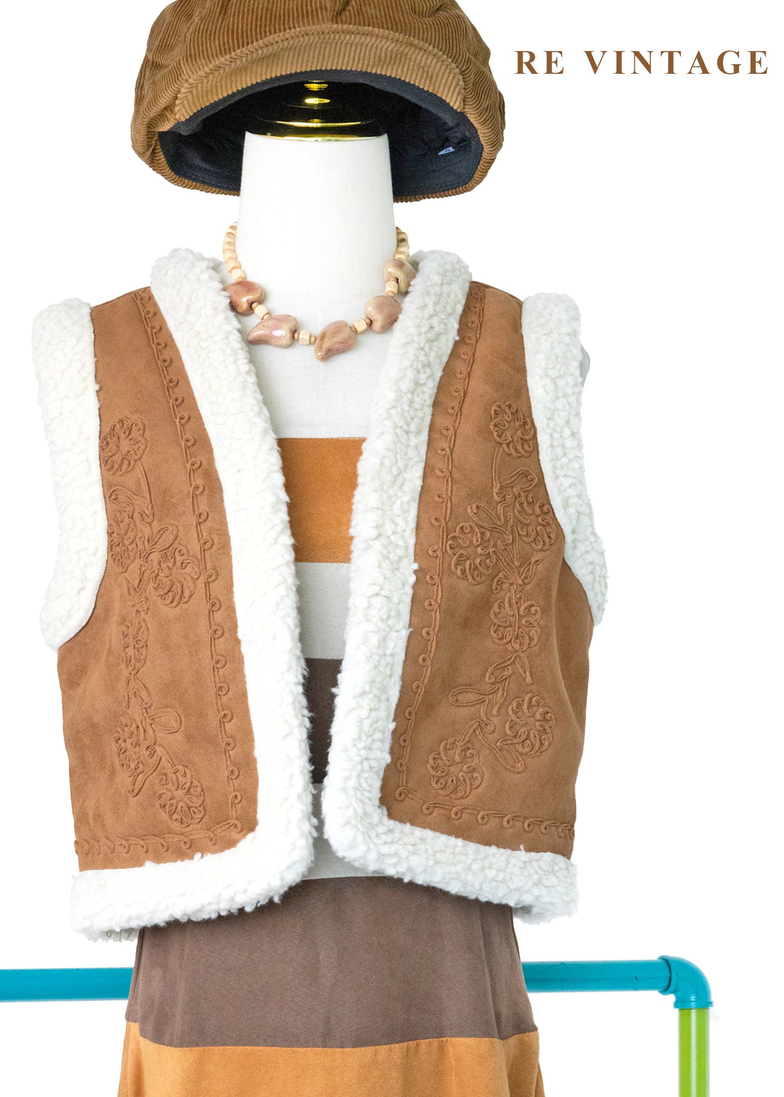 北歐冬日刺繡羊羔毛圖騰背心