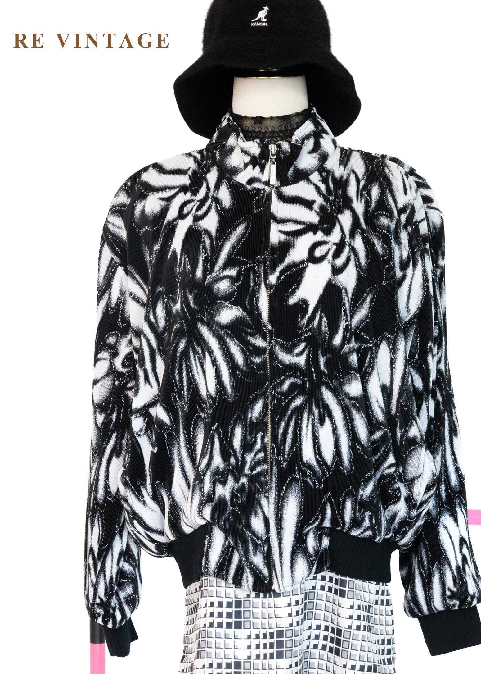 韓國製- 花印墨影翻湧褶紋外套