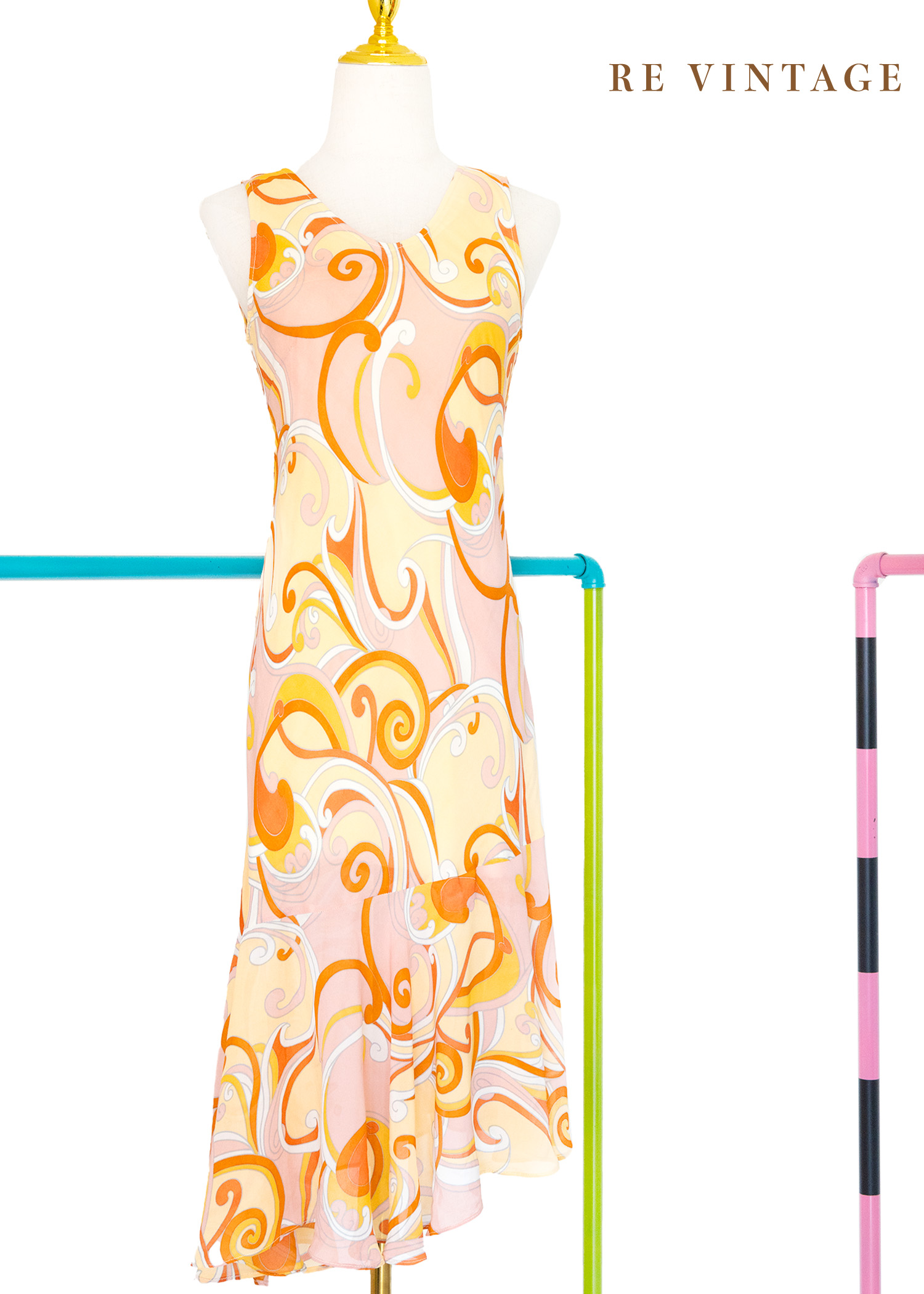 粉橘色浪漫印花洋裝