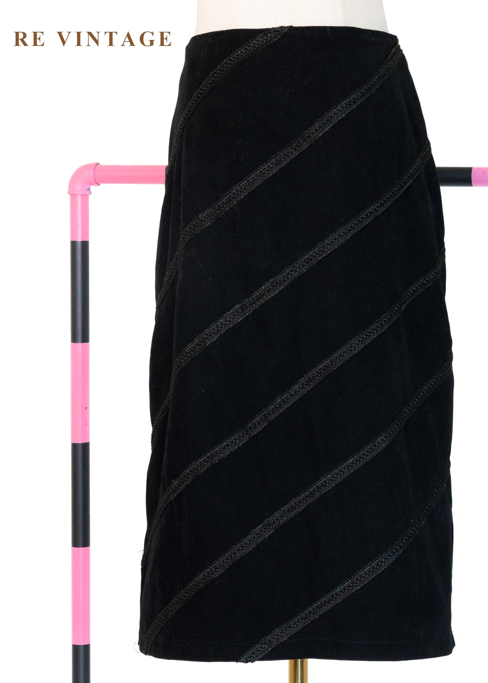 斜向筆畫柔和線條中長裙（29"）