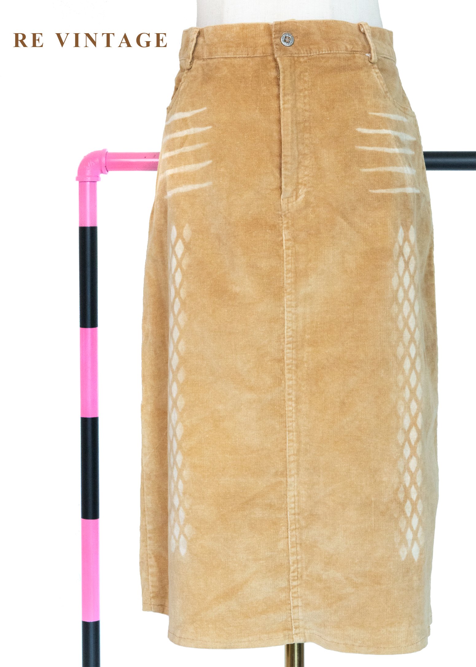 暖陽太妃糖流光格影燈芯絨及膝裙（29"）