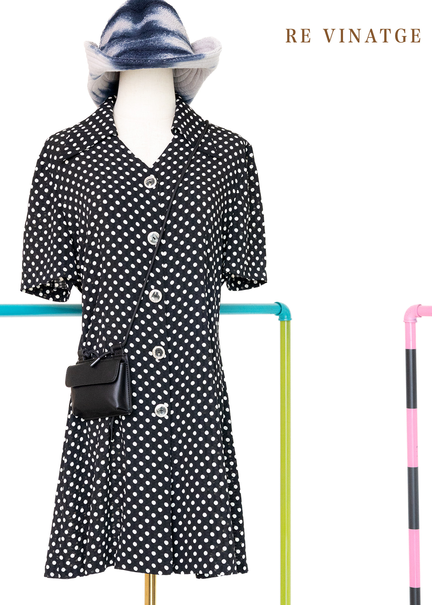 深藍點點夏日洋裝