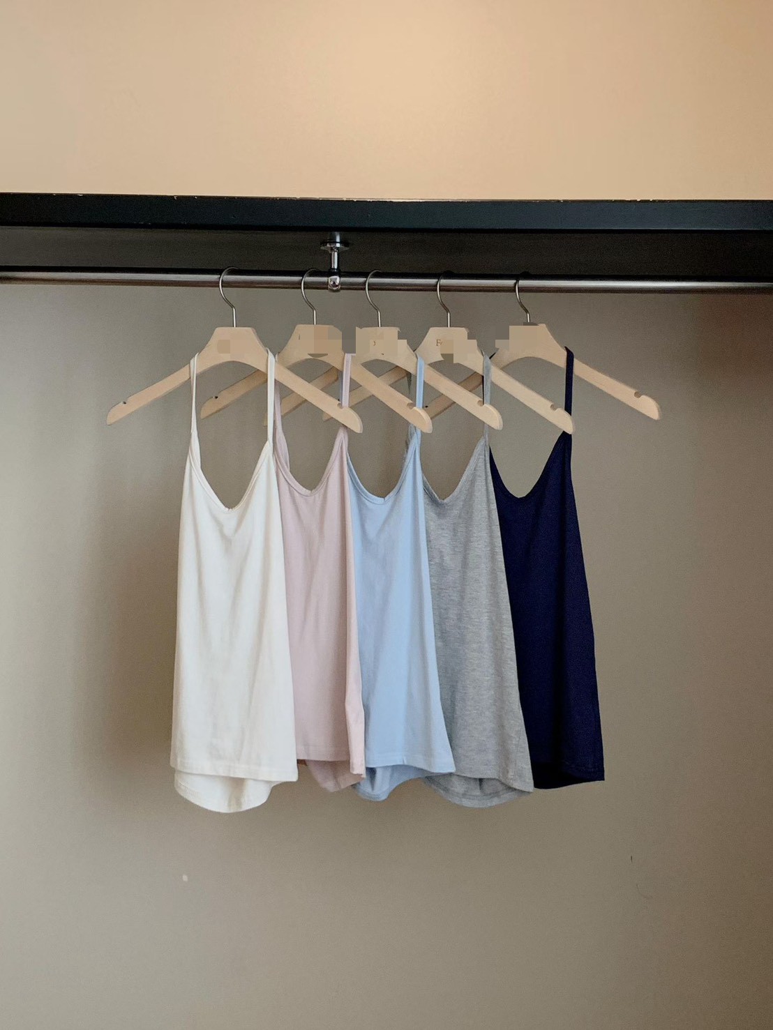 (疊搭幫手) 彈性繞脖背心內搭