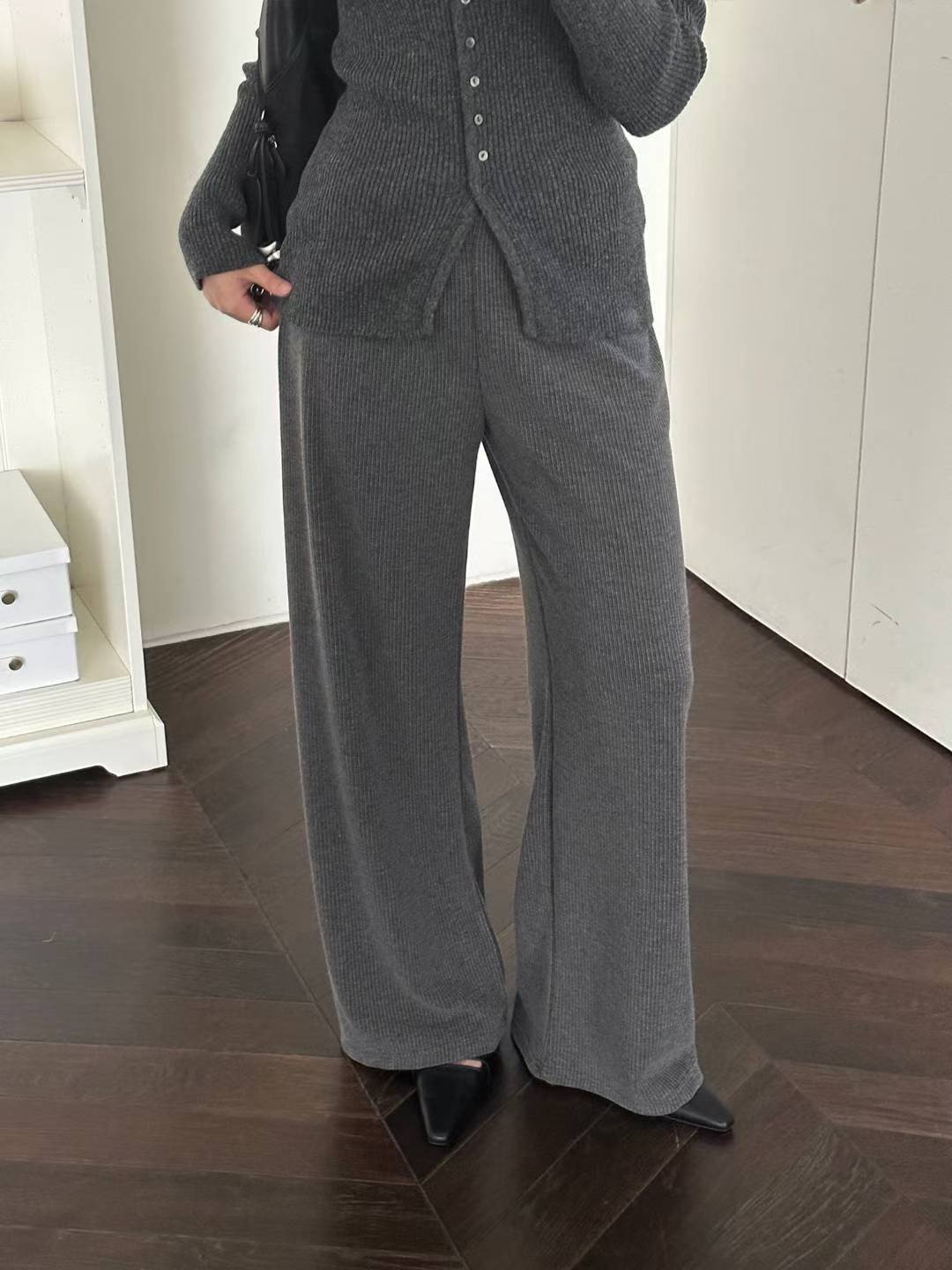 !! 舒服神褲 ! 軟Ｑ直腿坑條舒服褲