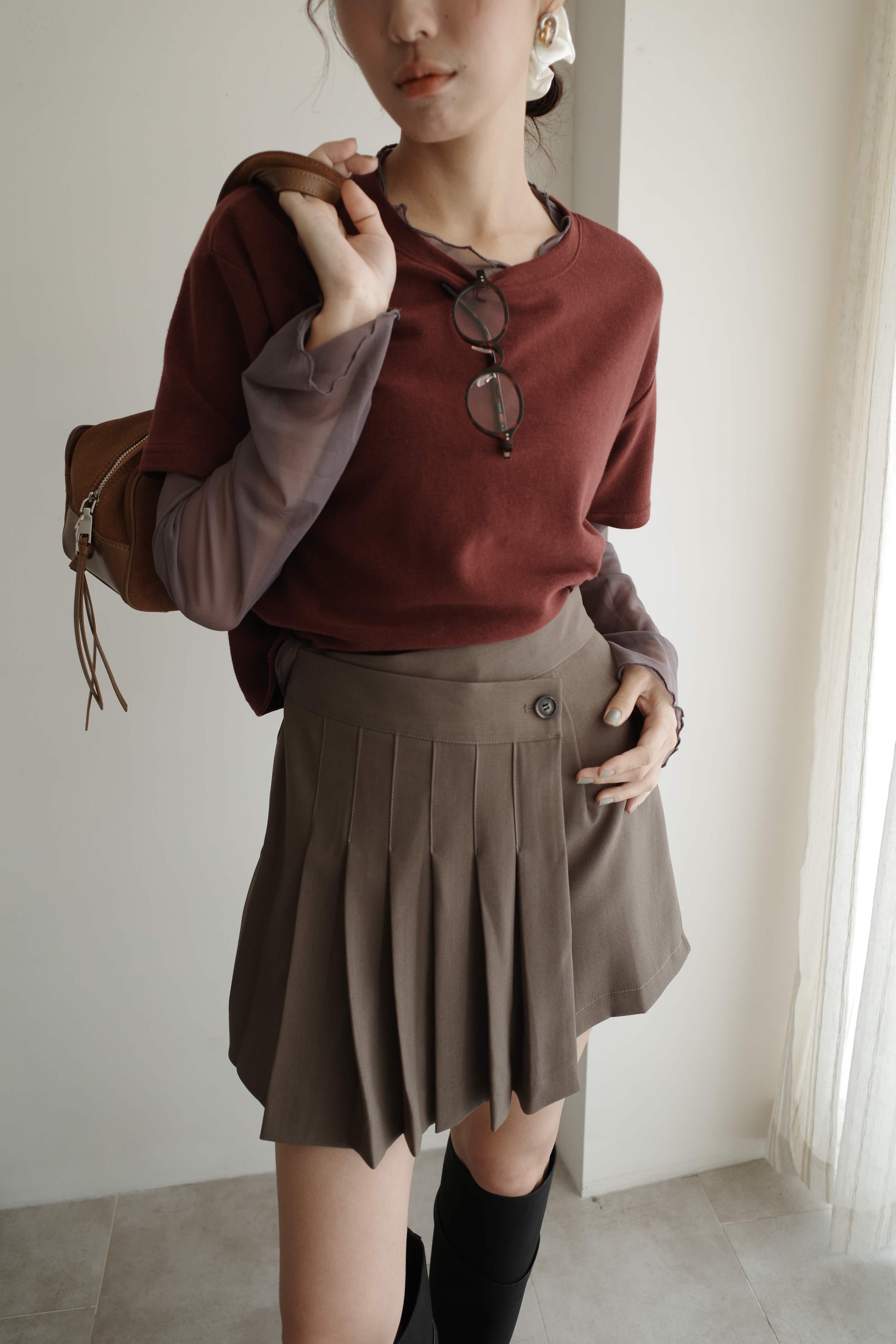 斜單扣打褶褲裙