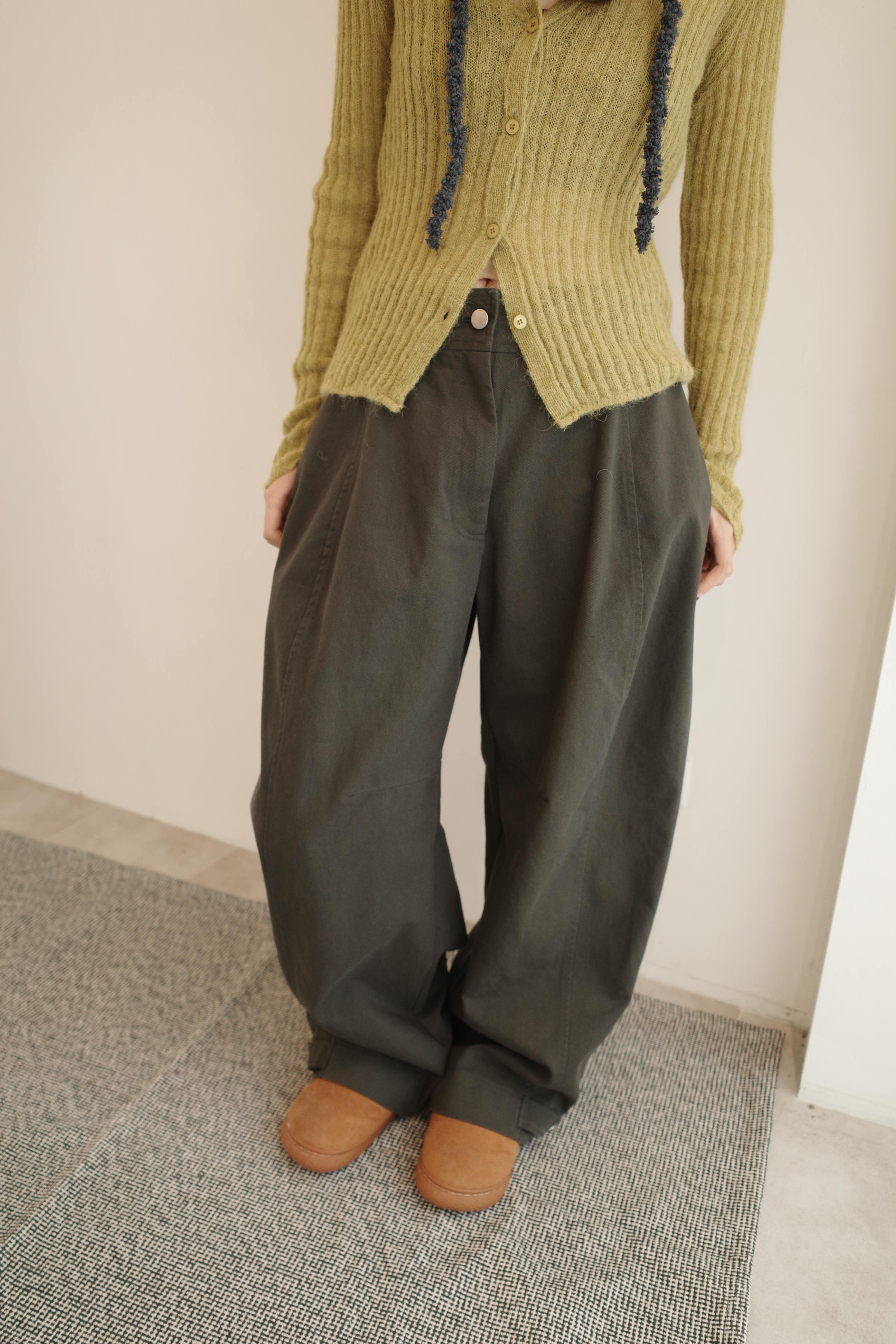 下單扣設計挺版斜紋布工作褲