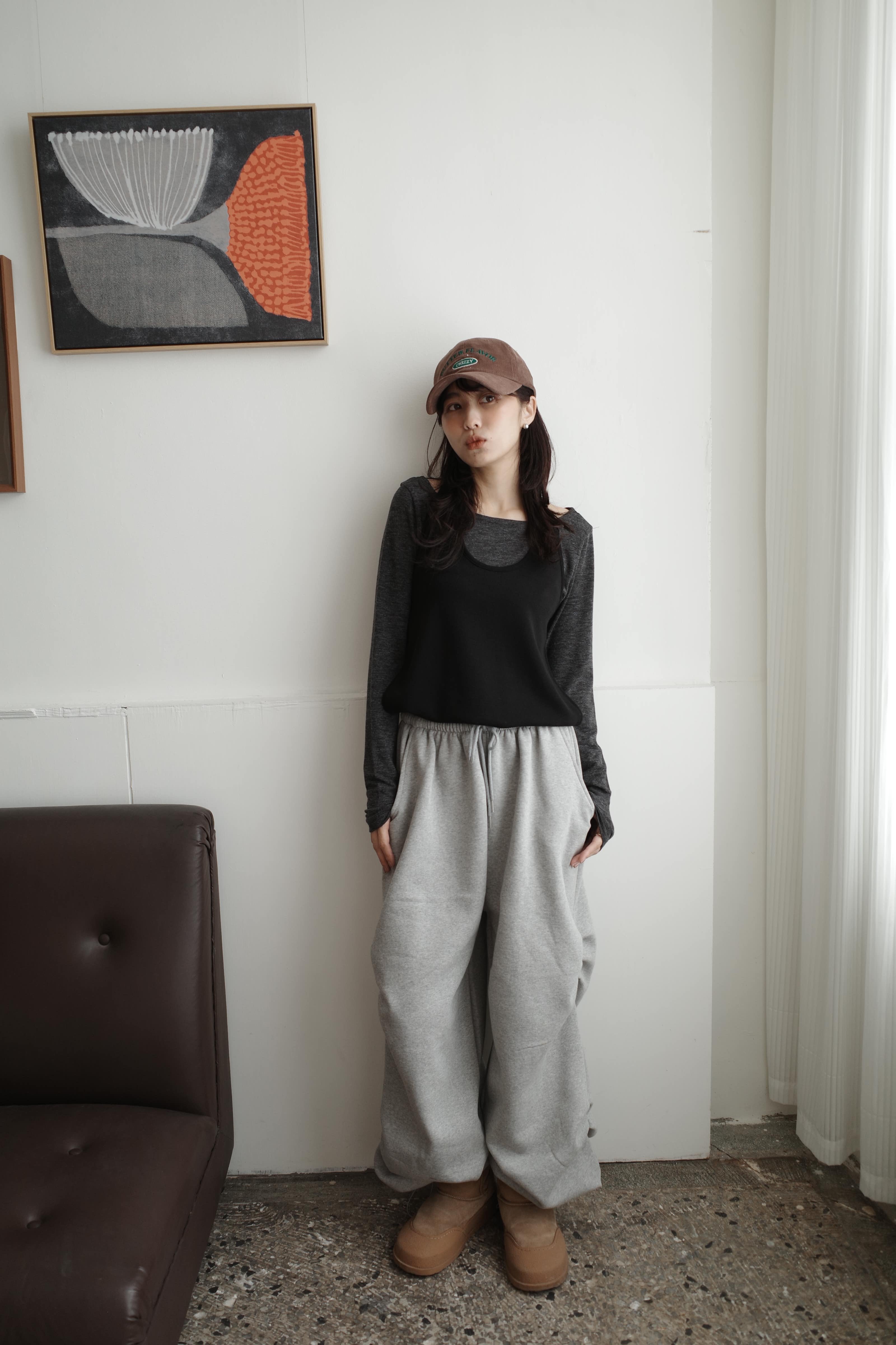 下抽繩雙側打褶寬直筒棉褲