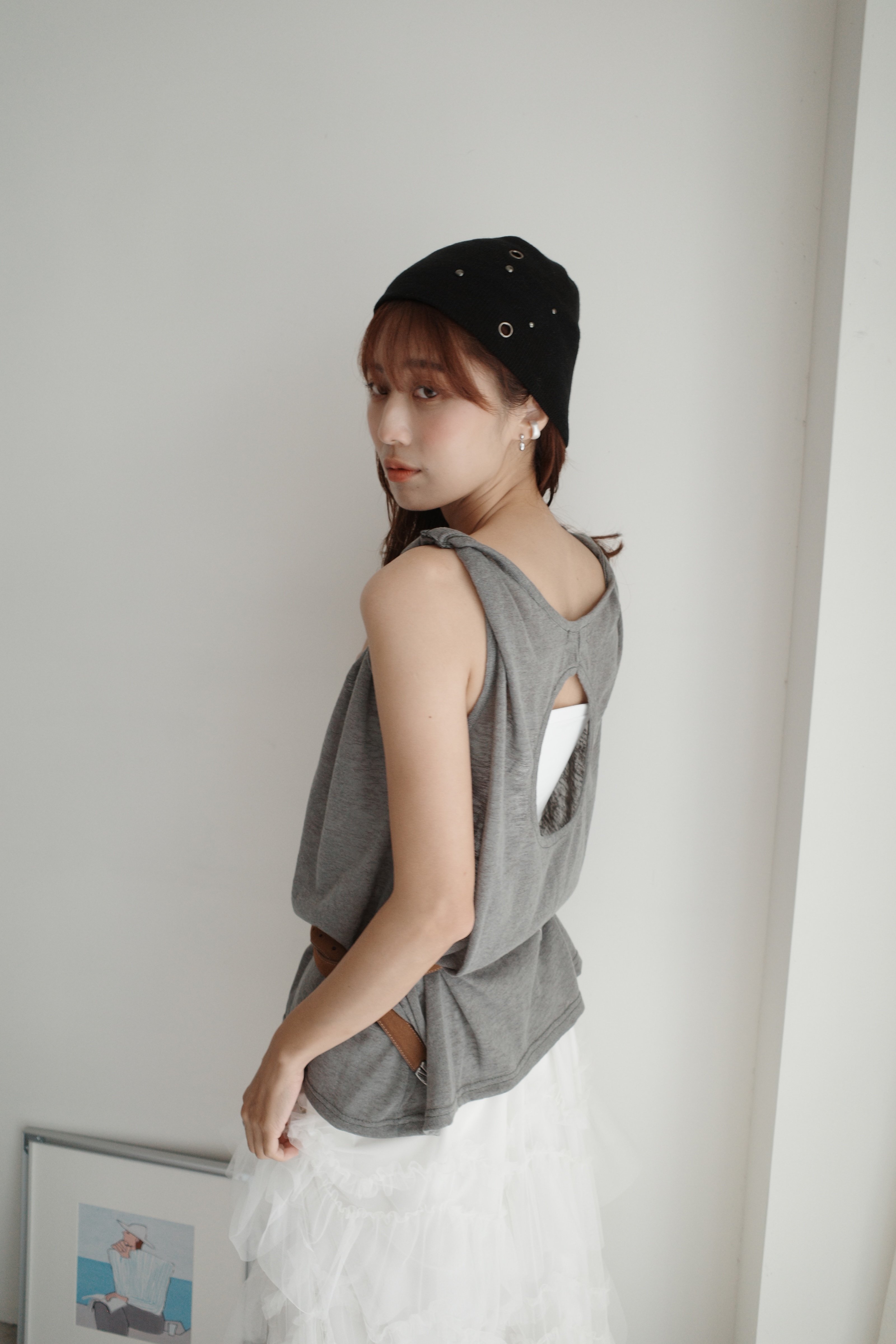 扭結棉麻後挖洞背心