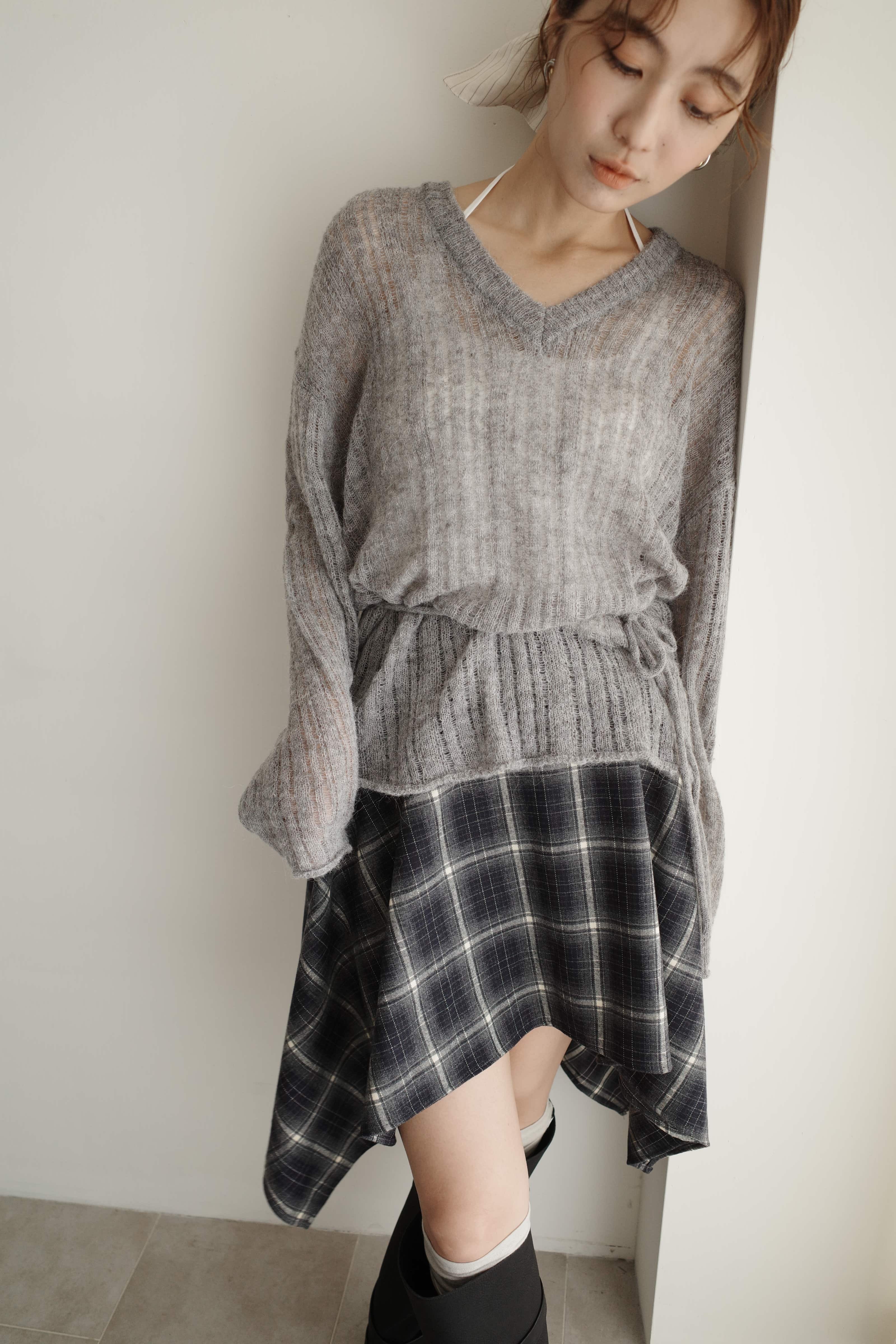 格紋不對稱下擺短裙