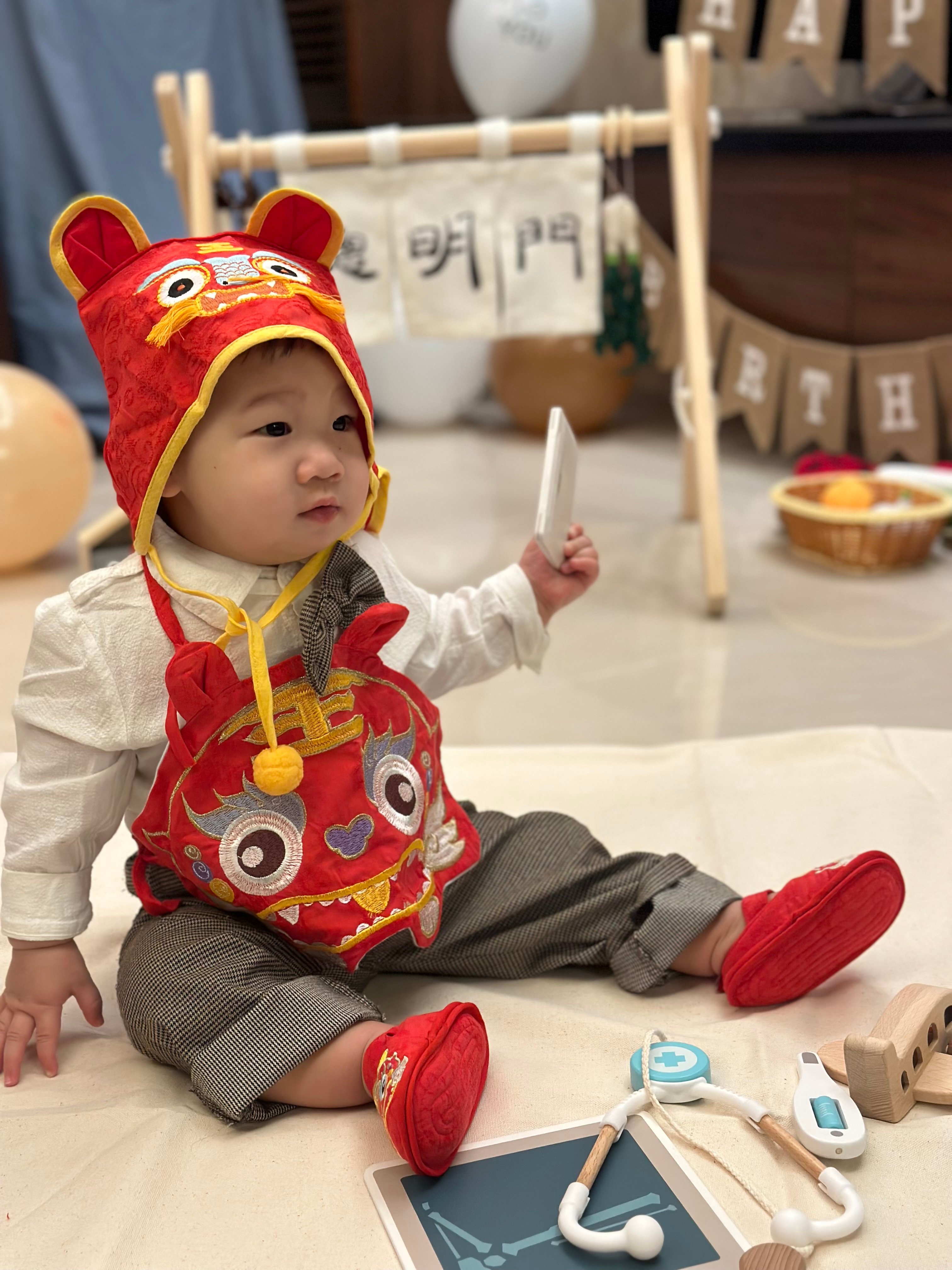 ✤手製刺繡虎衣三件組