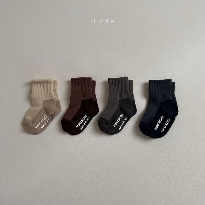 腳底不怕髒！拼接襪(4入/組)