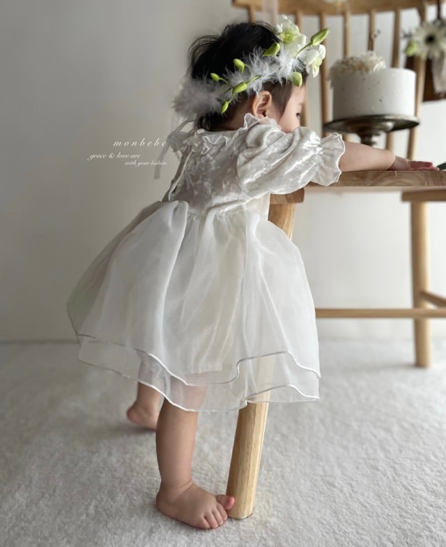 珍珠釦質感絨面拼接包屁紗裙