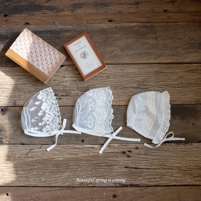 花花蕾絲綁帶帽