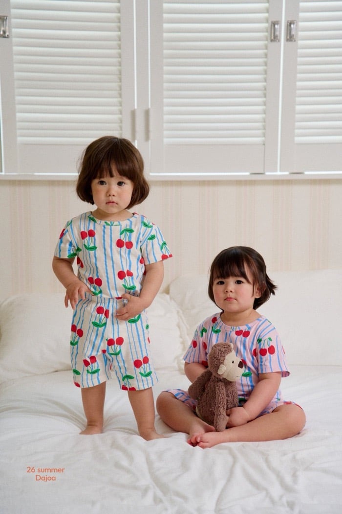 大顆櫻桃上衣+6分褲套裝