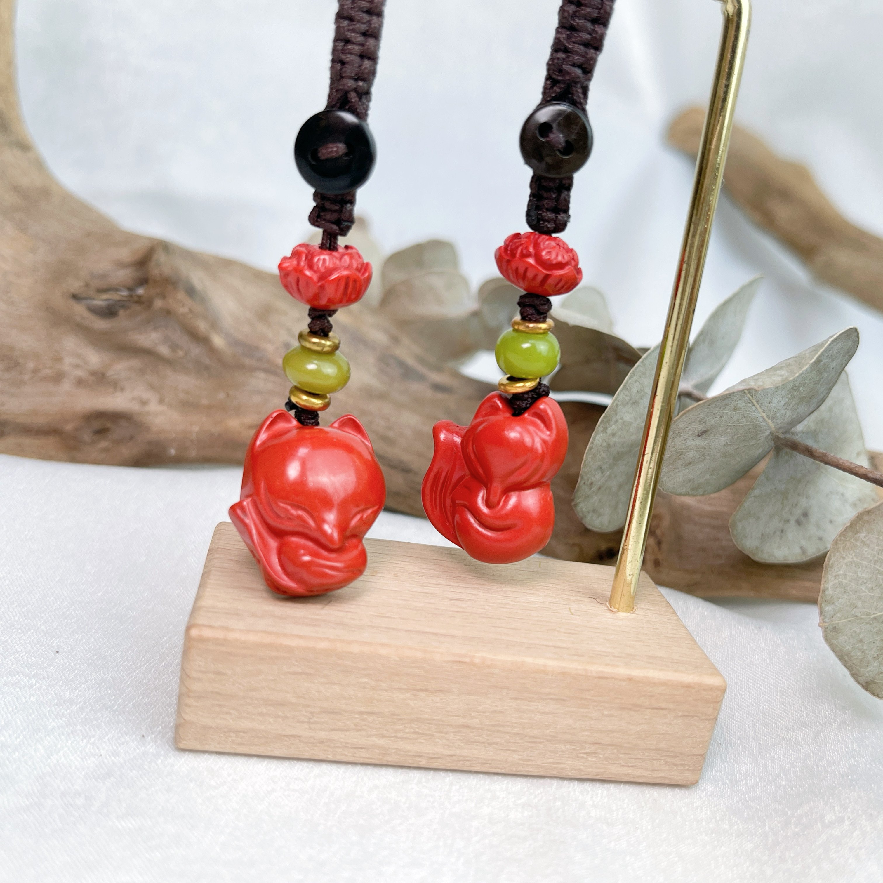 避邪擋煞/開運招財-《狐狸硃砂吊飾》