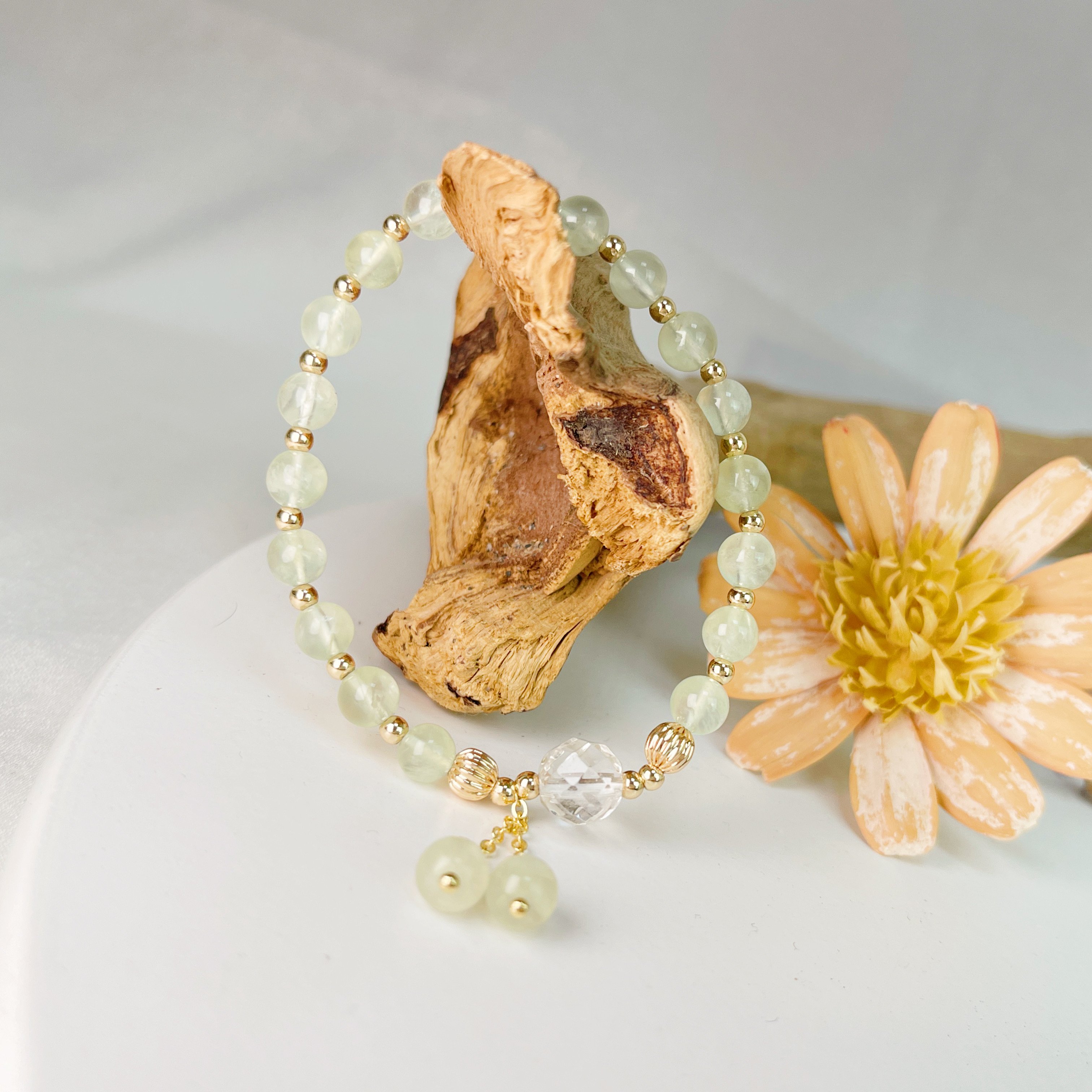 希望之石/財富自由-《天然淡綠葡萄石水晶手鍊》