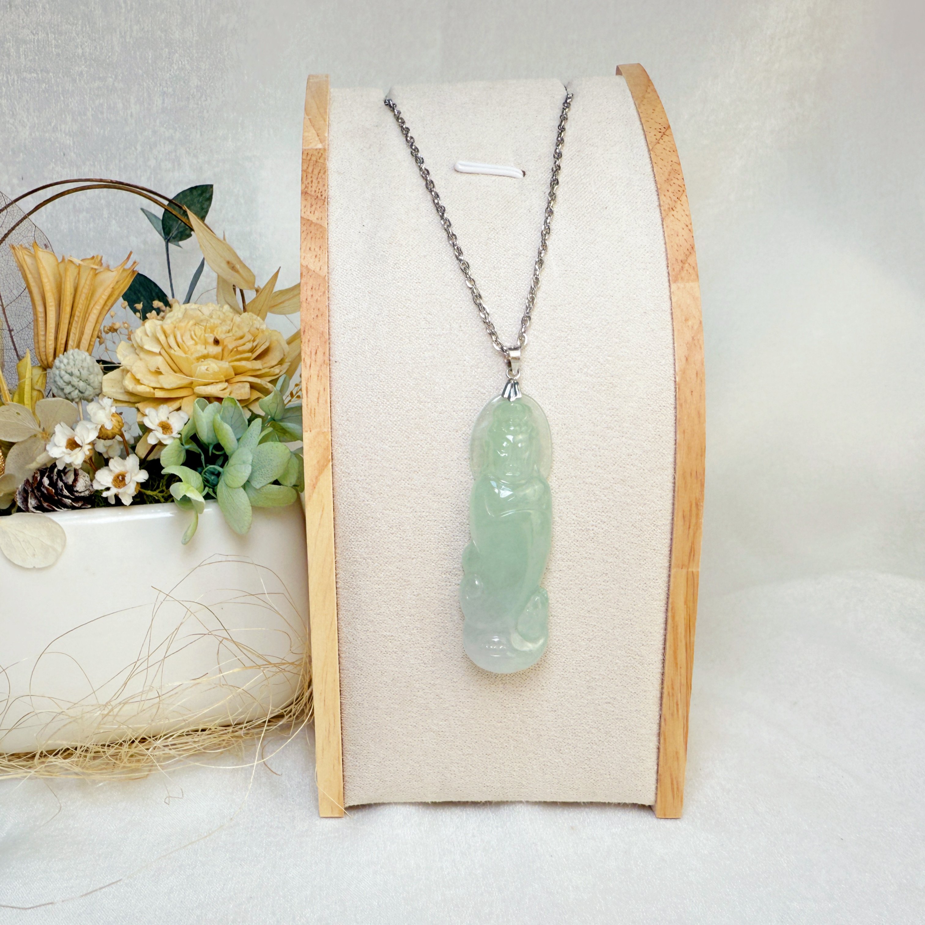 平安吉祥/心靈安定-《冰豆青緬甸玉觀音項鍊》