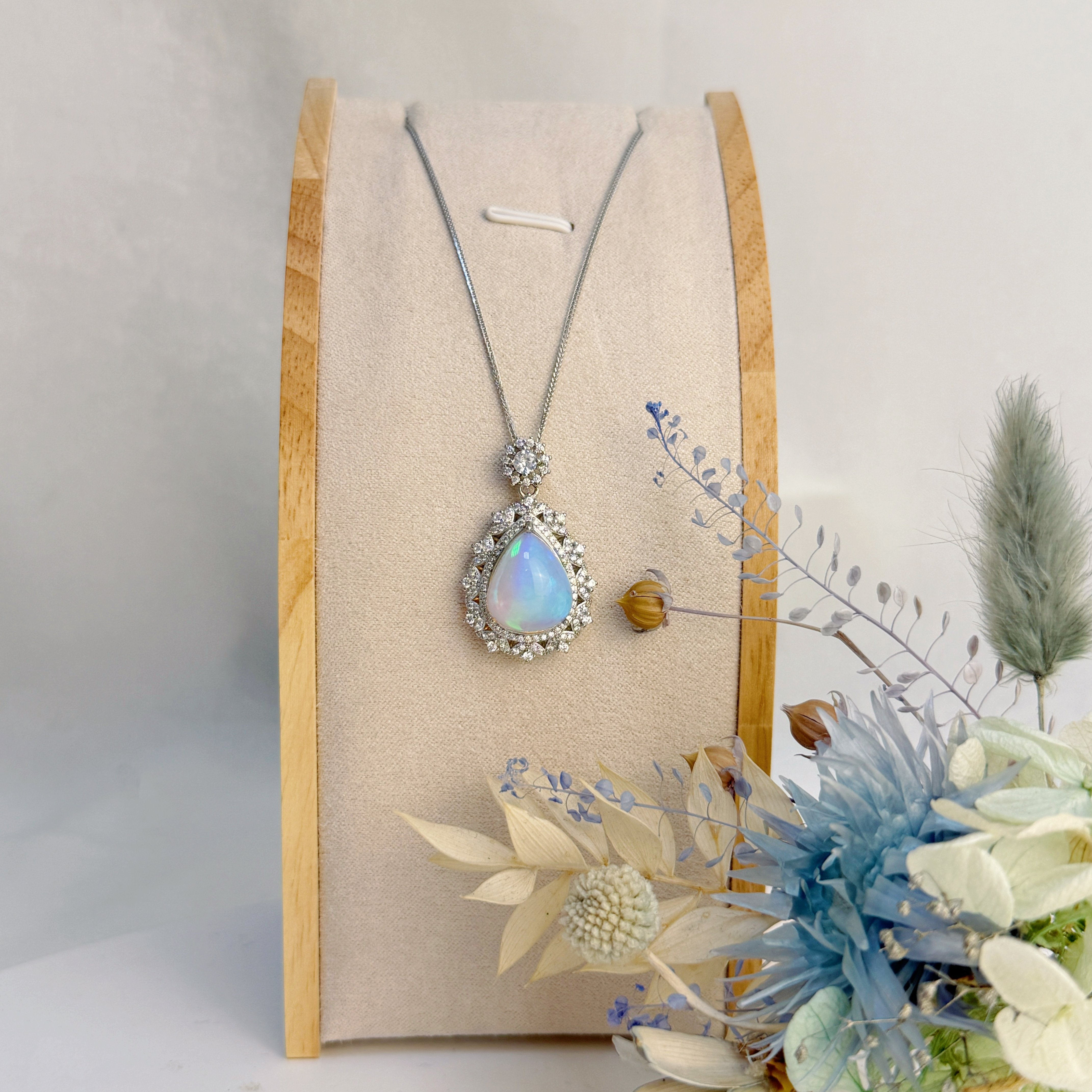 高韻光遊彩/透體料-《頂級高光遊彩蛋白石珠寶項鍊》厚料水滴