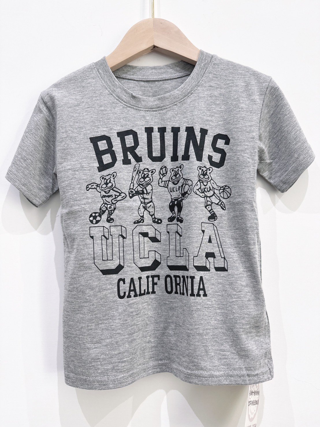 【UCLA BRUINS 灰色運動熊｜短T】