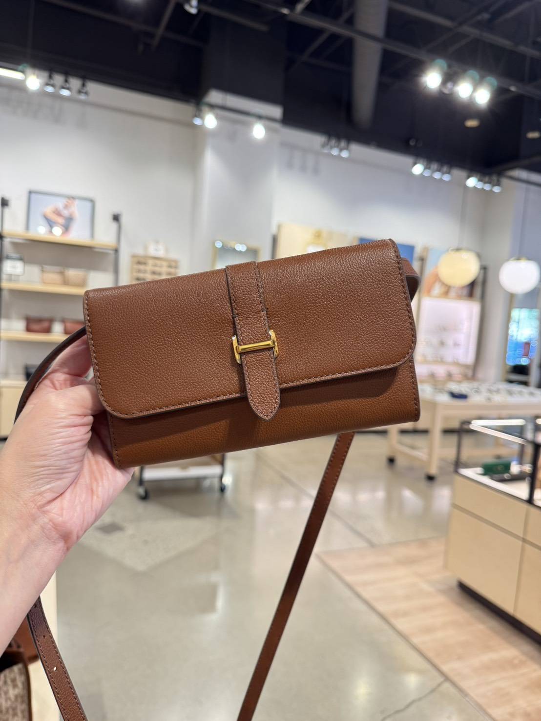 美國代購—Fossil Emery 真皮多功能WOC 美國代購—Fossil Emery 真皮多功能WOC