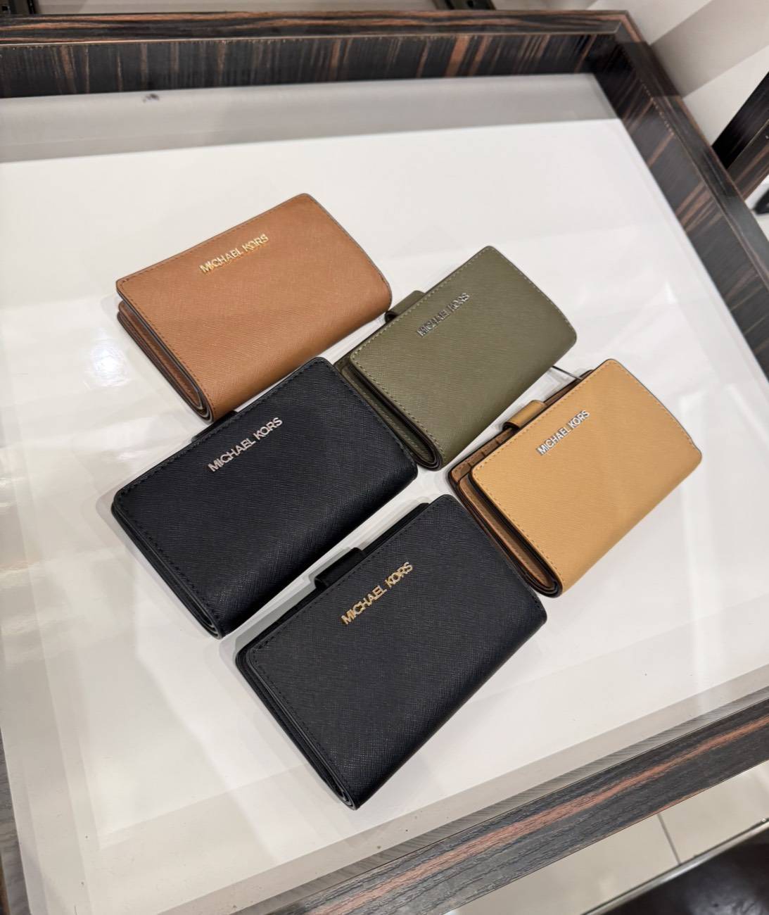 美國代購－Michael kors 經典中夾