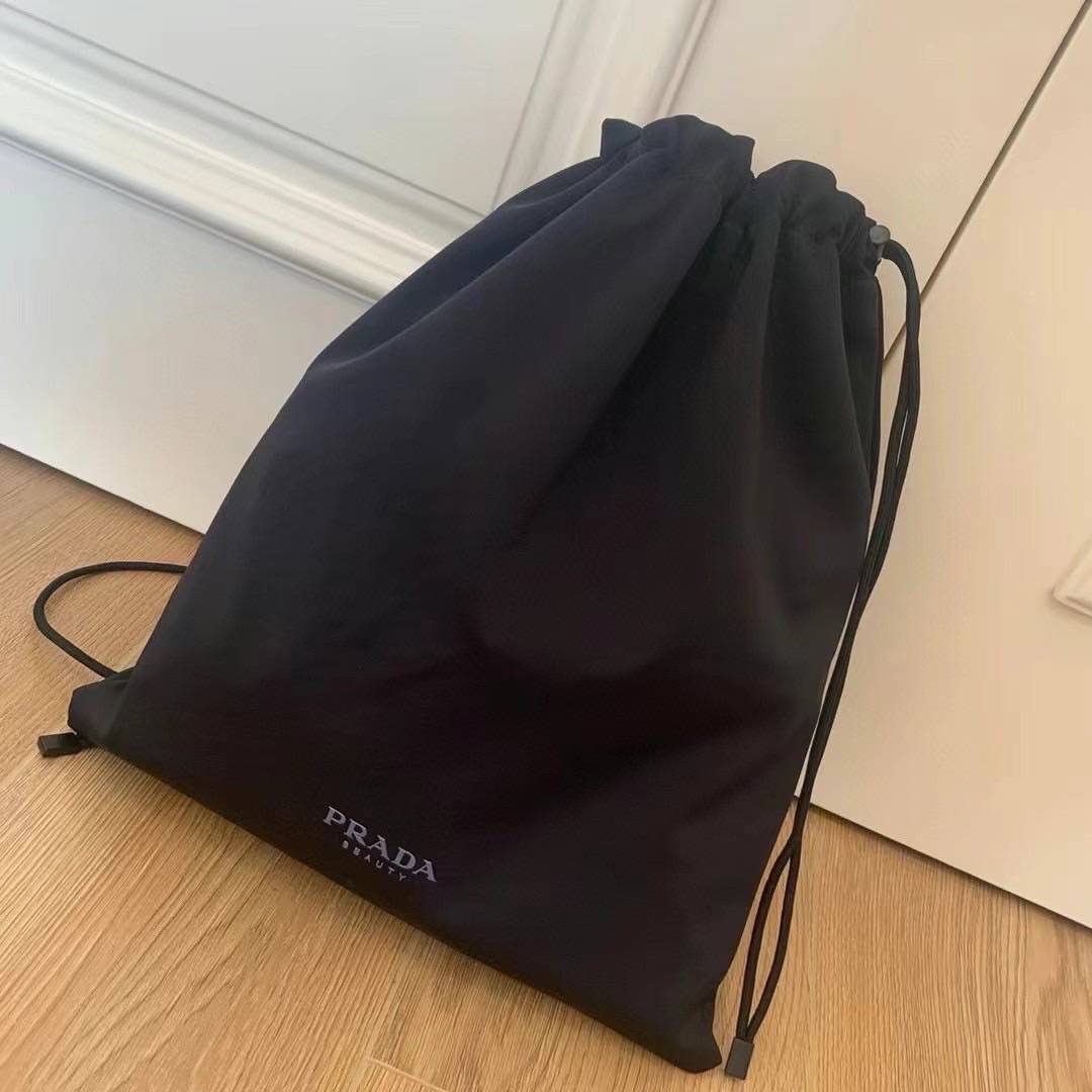 Prada 普拉達 雙面抽繩背包
