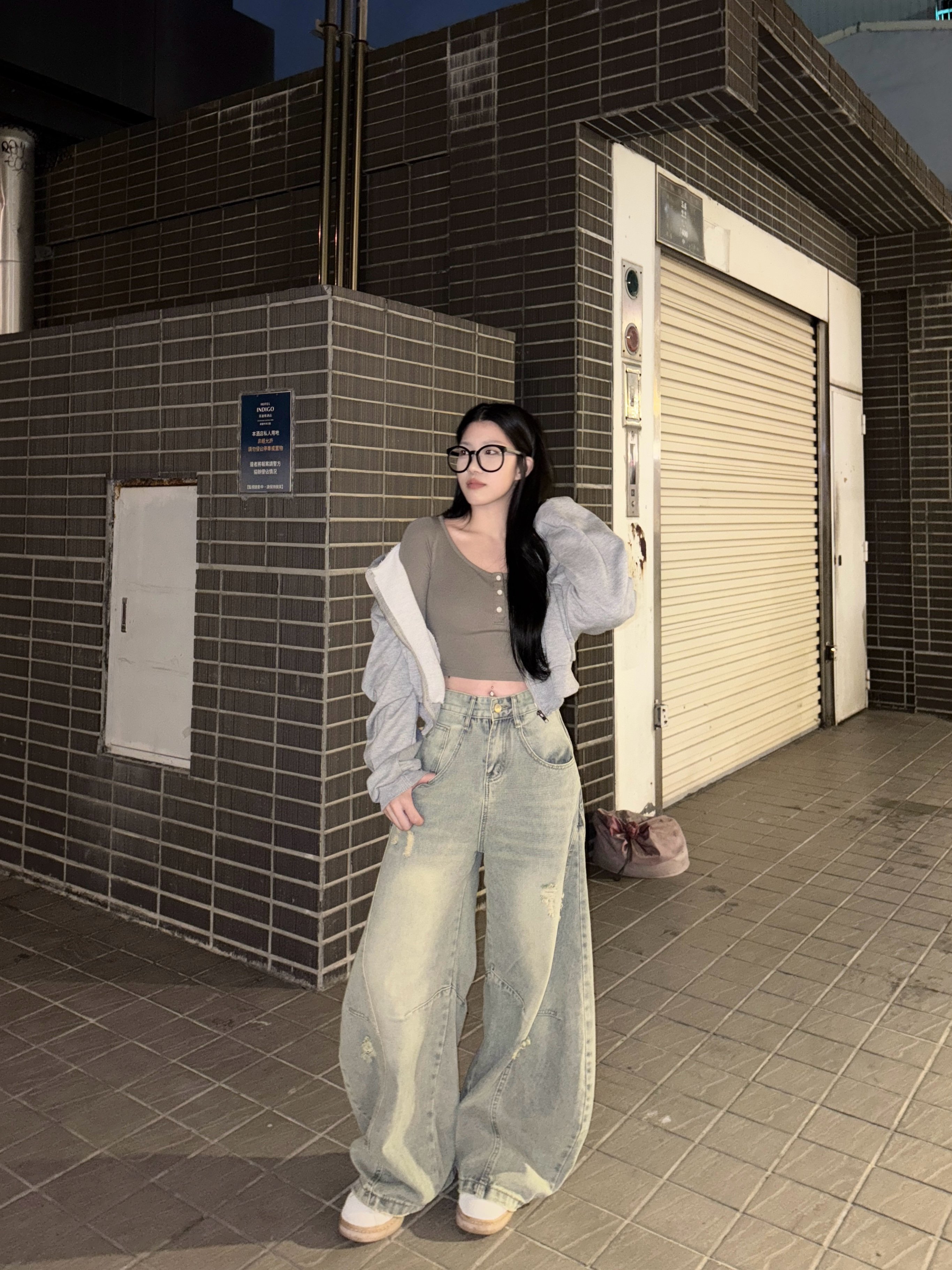 復古刷黃破舊牛仔彎刀褲