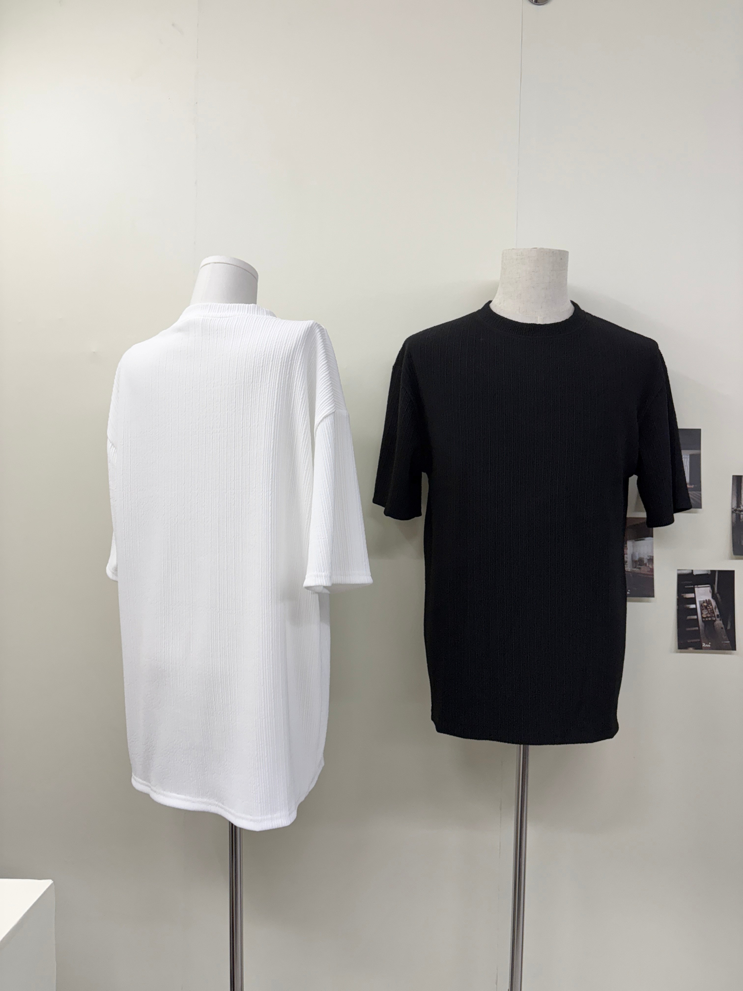 男女皆可⊹圓領直壓紋抗皺T恤