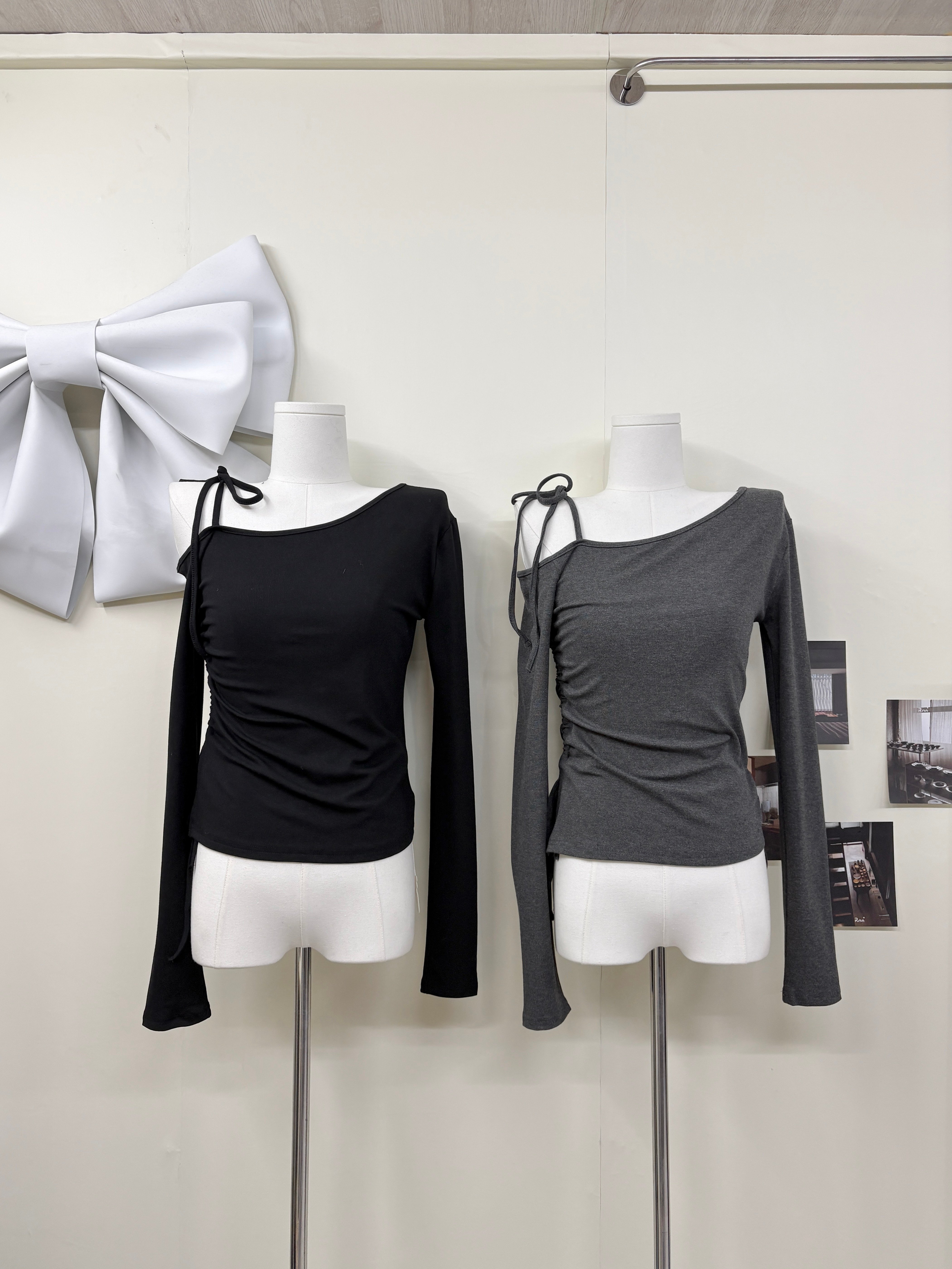 斜肩綁帶側抽繩開衩長袖上衣