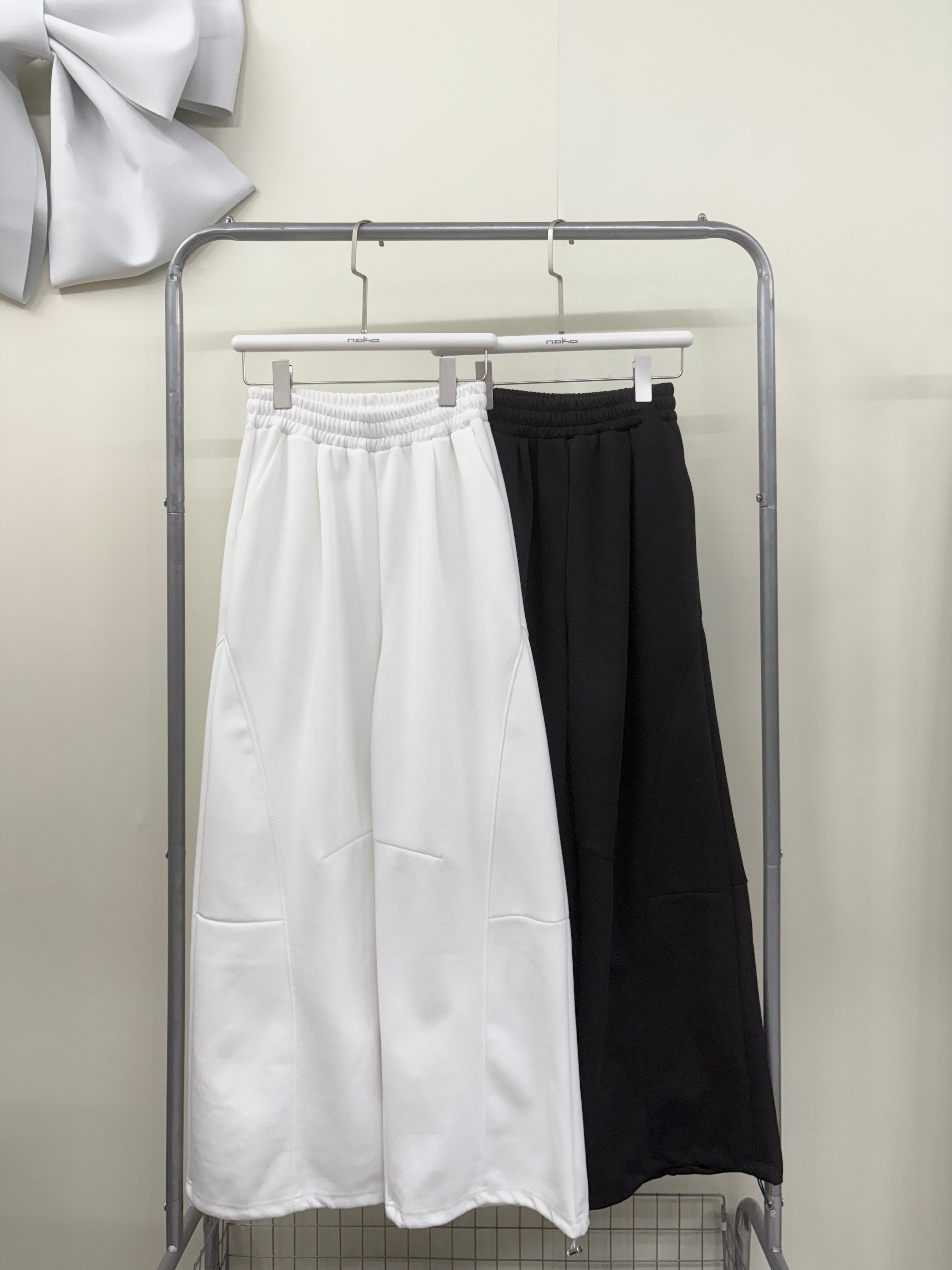 簡約鬆緊內抽繩彎刀棉褲