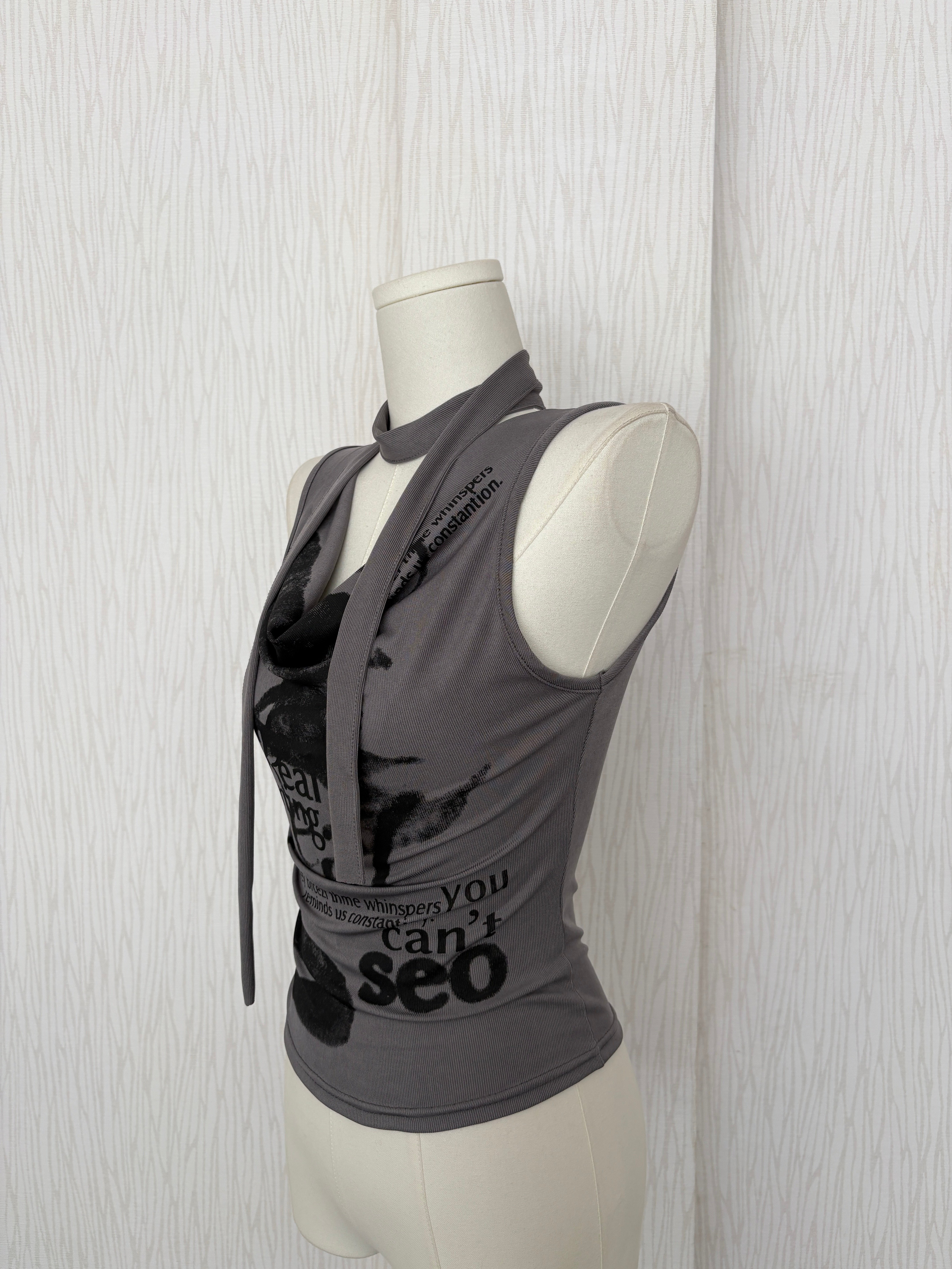 垂墜領畫墨摩卡灰超彈冰涼腰身背心(附脖圍)