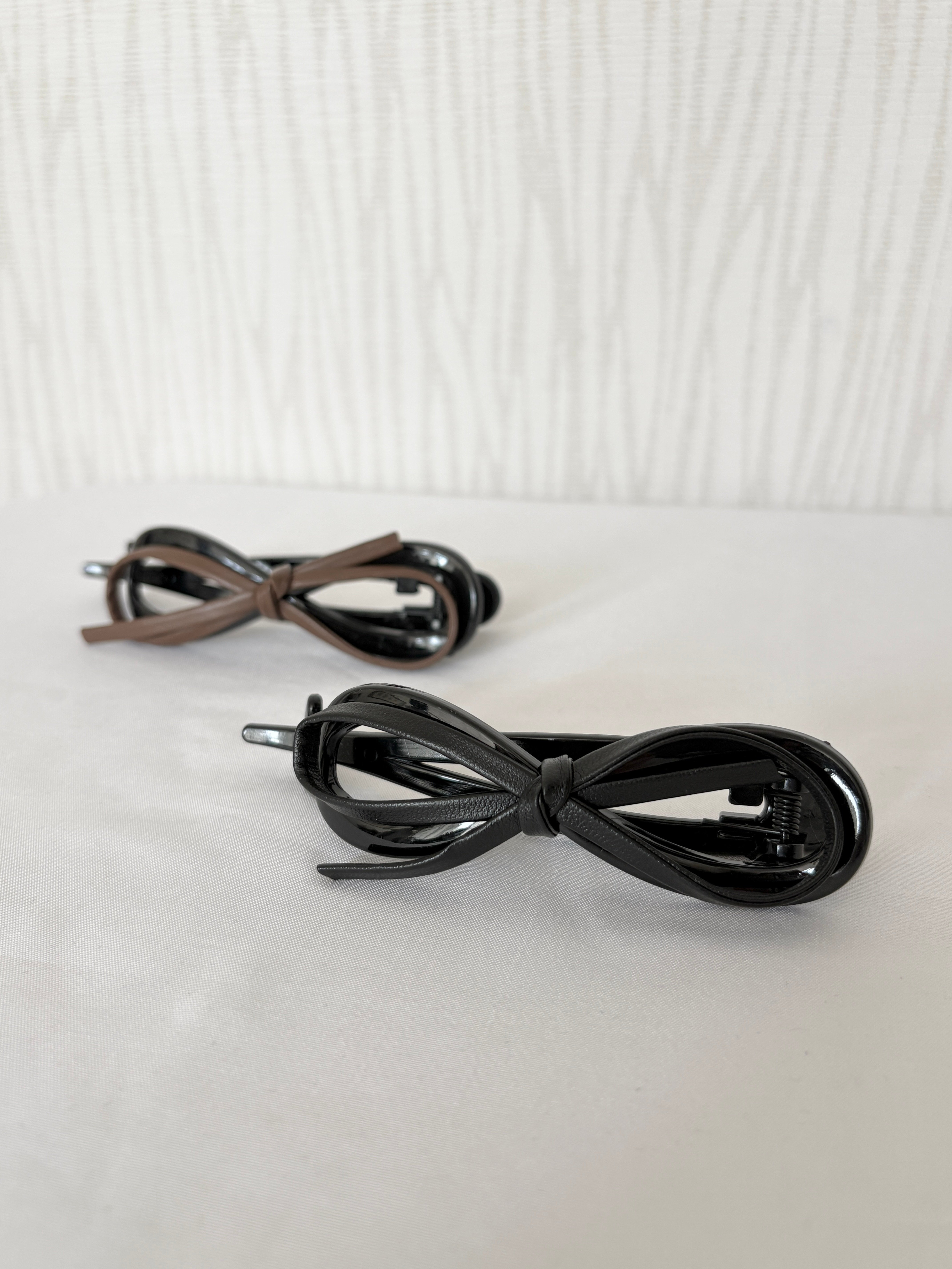 公主頭必備~皮質細蝴蝶結塑膠香蕉夾