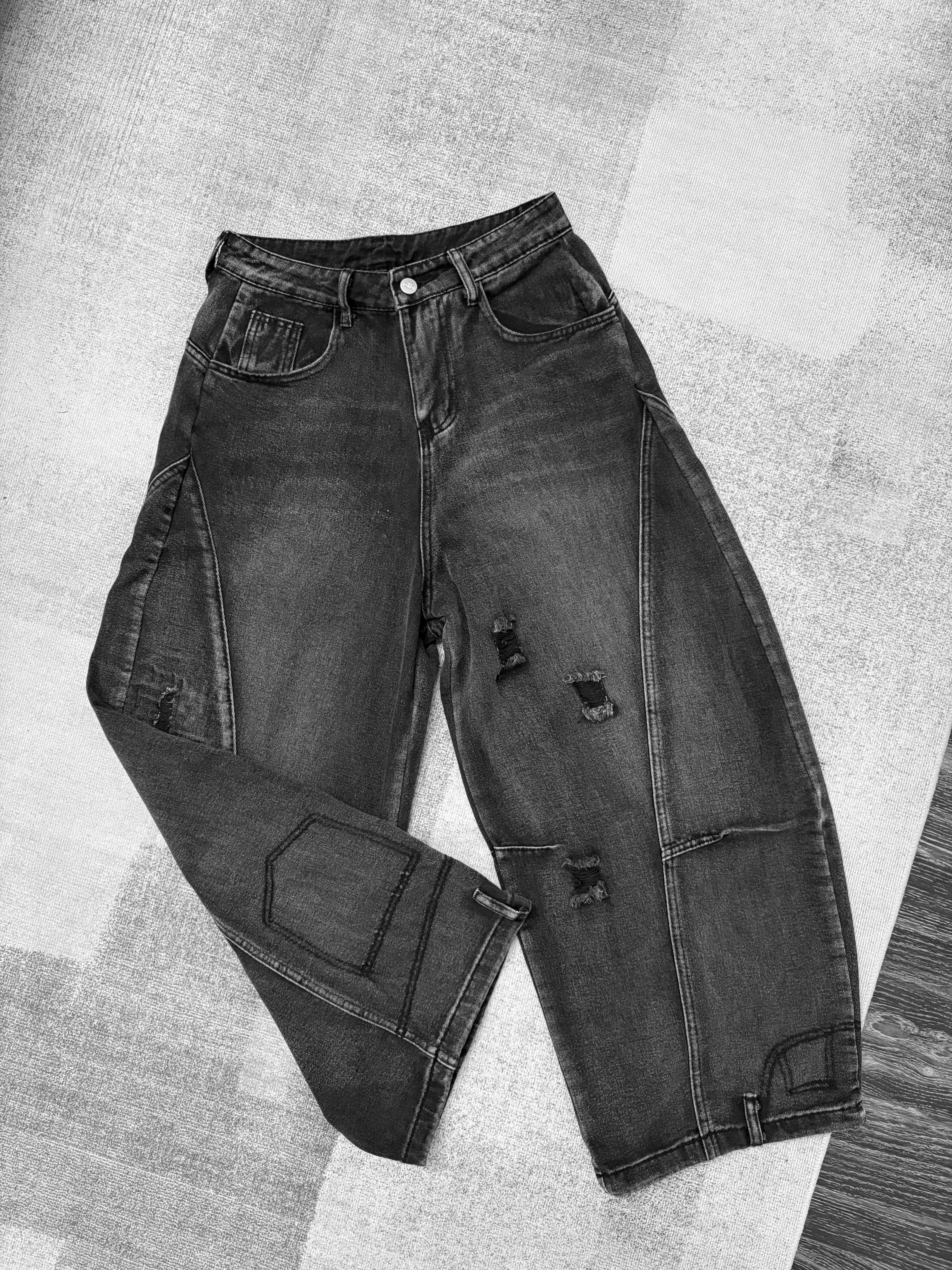 [小個友好] 美式陰影刷破水洗黑牛仔彎刀褲