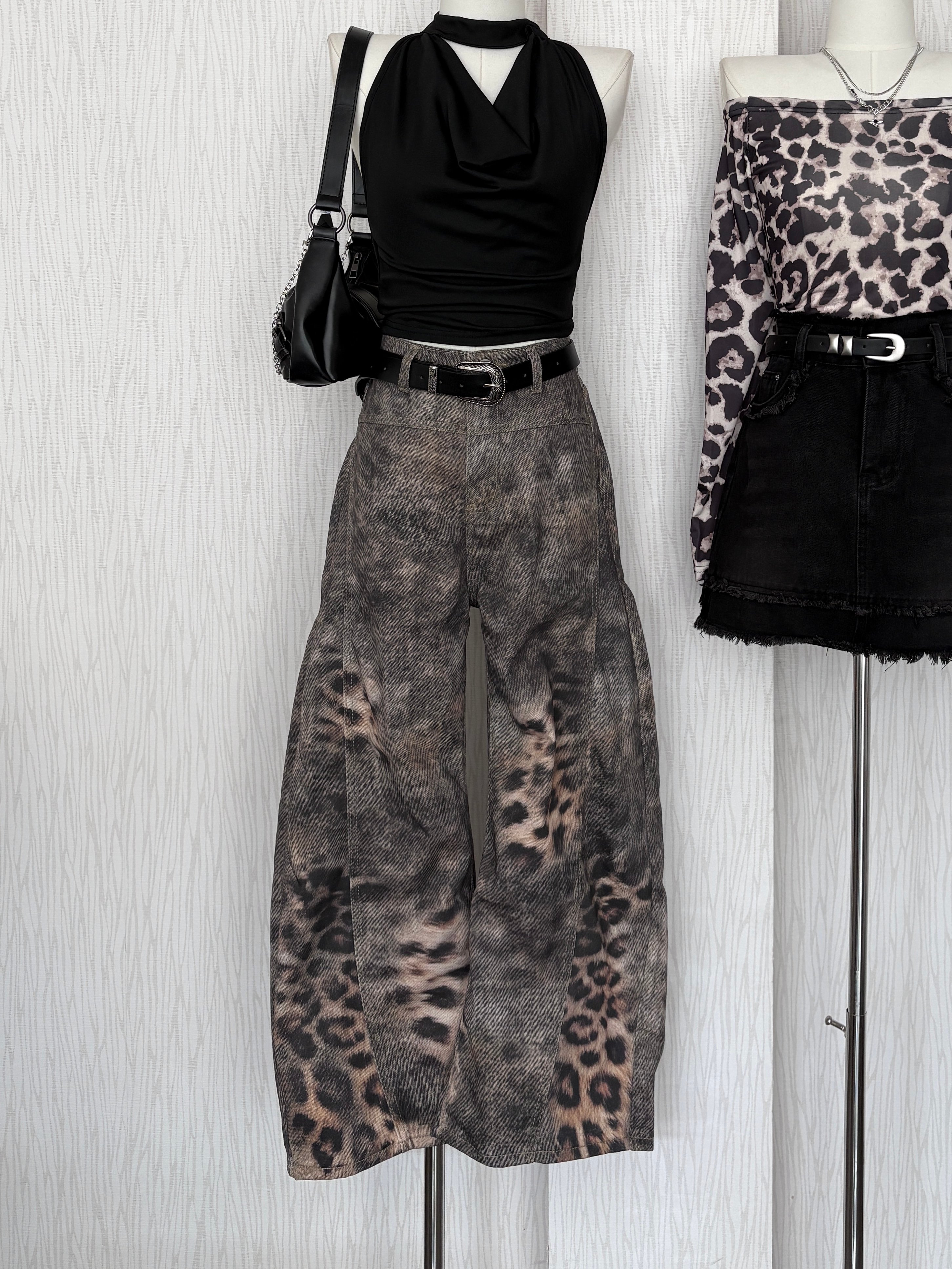 超薄挺款豹紋刺繡字高腰微彎刀褲