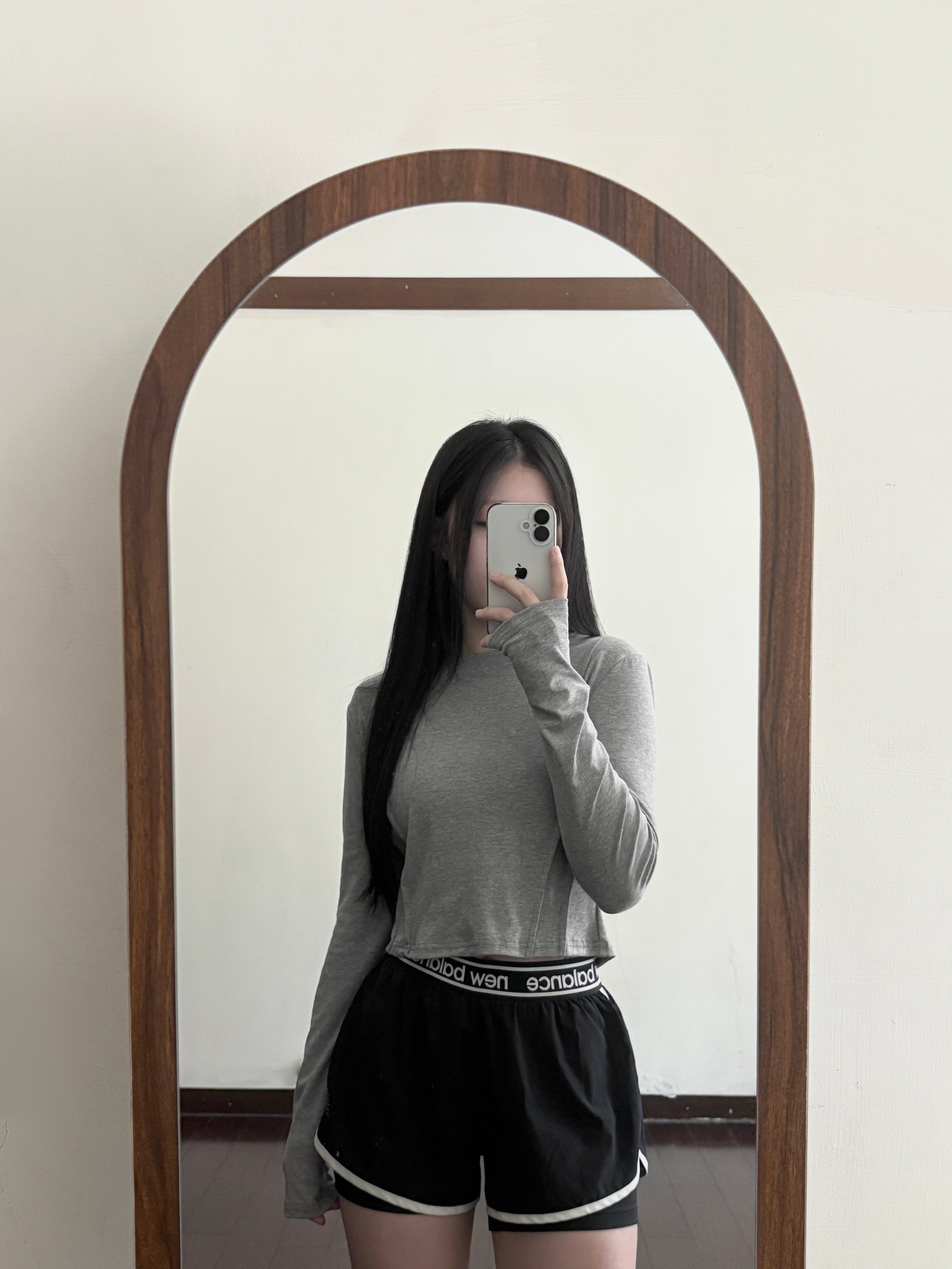 雙條個性車線腰身短版長袖上衣