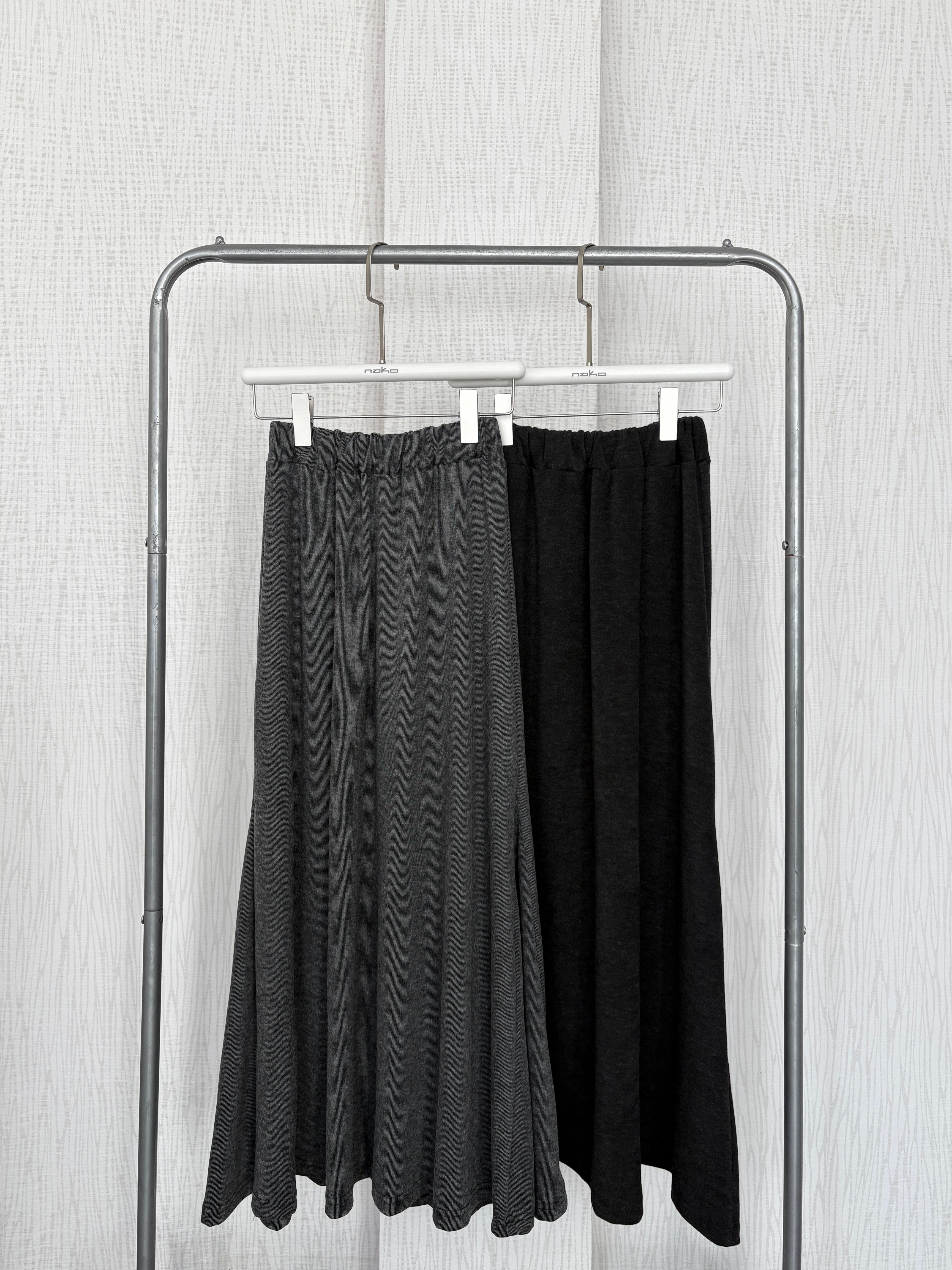 薄款混色傘狀鬆緊糯米長裙