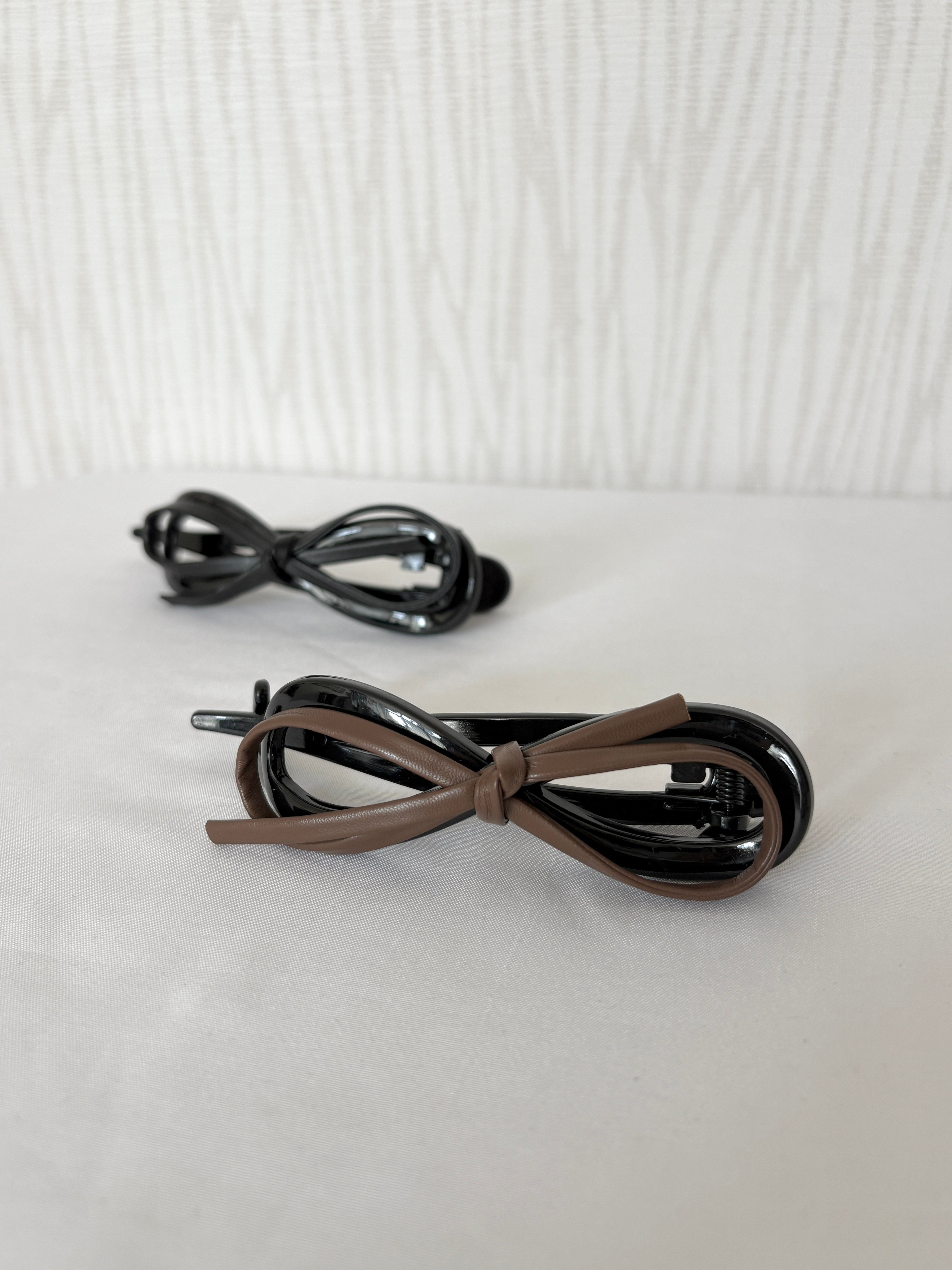 公主頭必備~皮質細蝴蝶結塑膠香蕉夾