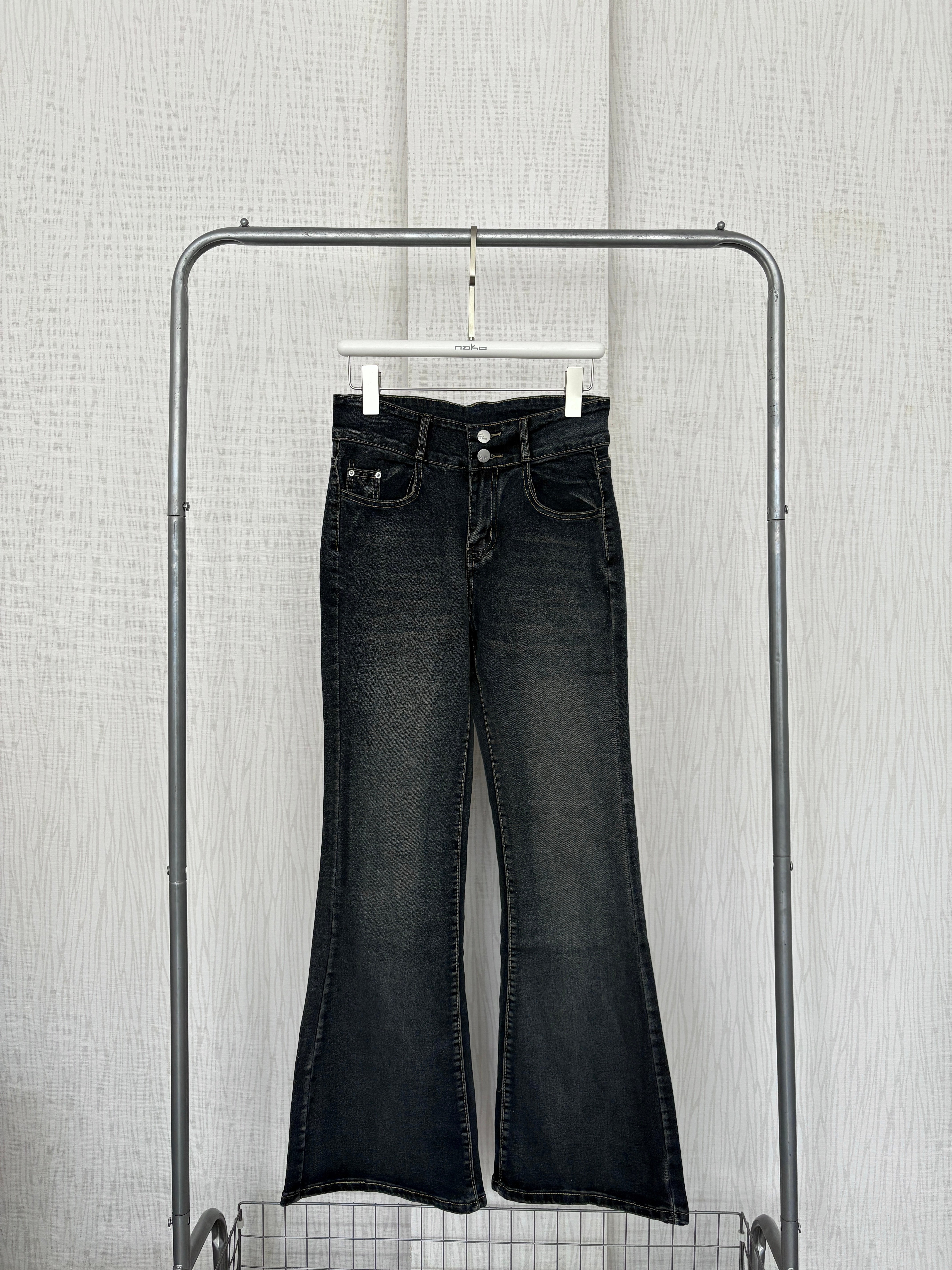 超特別藍黑色 雙釦高腰牛仔喇叭褲